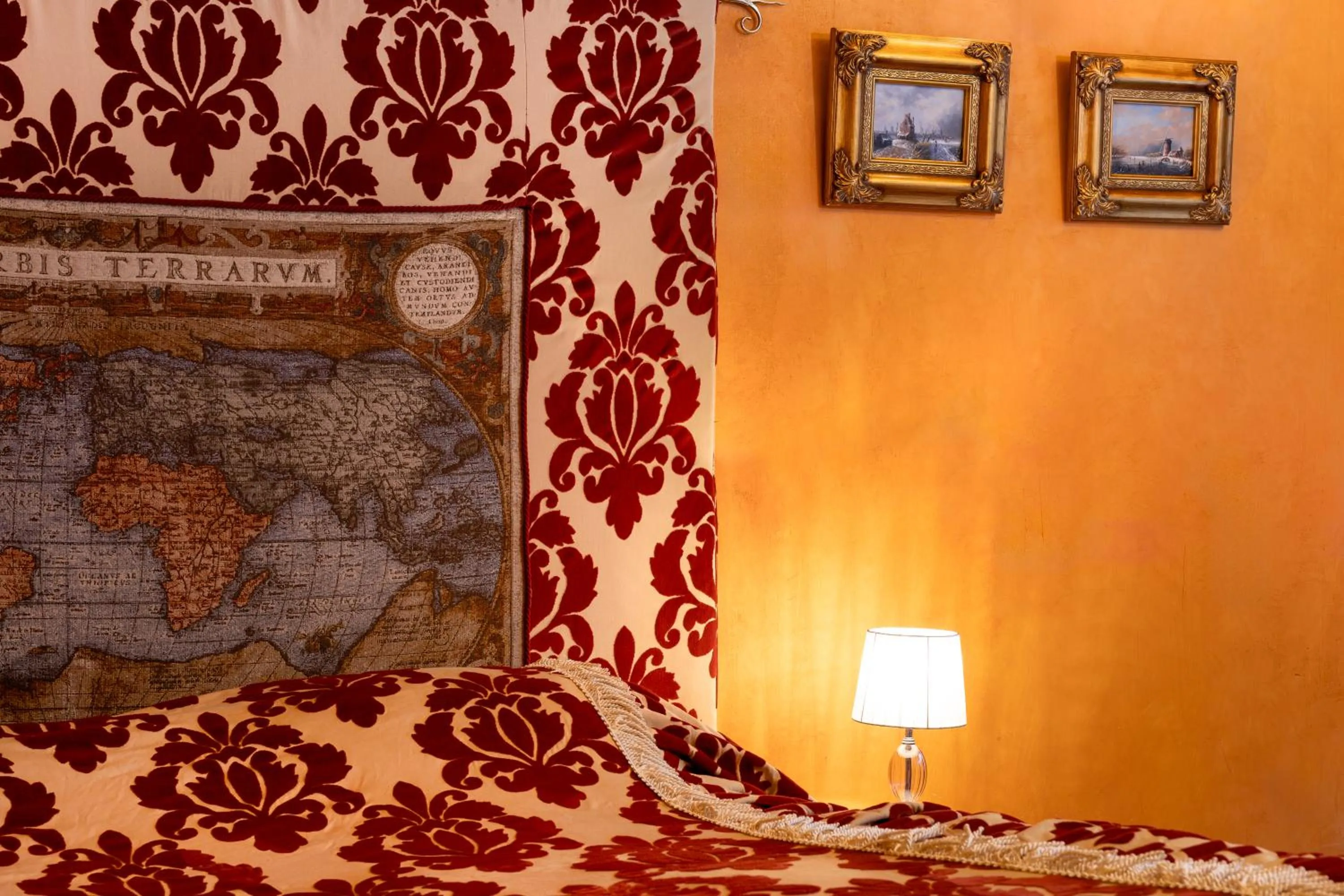 Decorative detail in Nemuno Slėnis