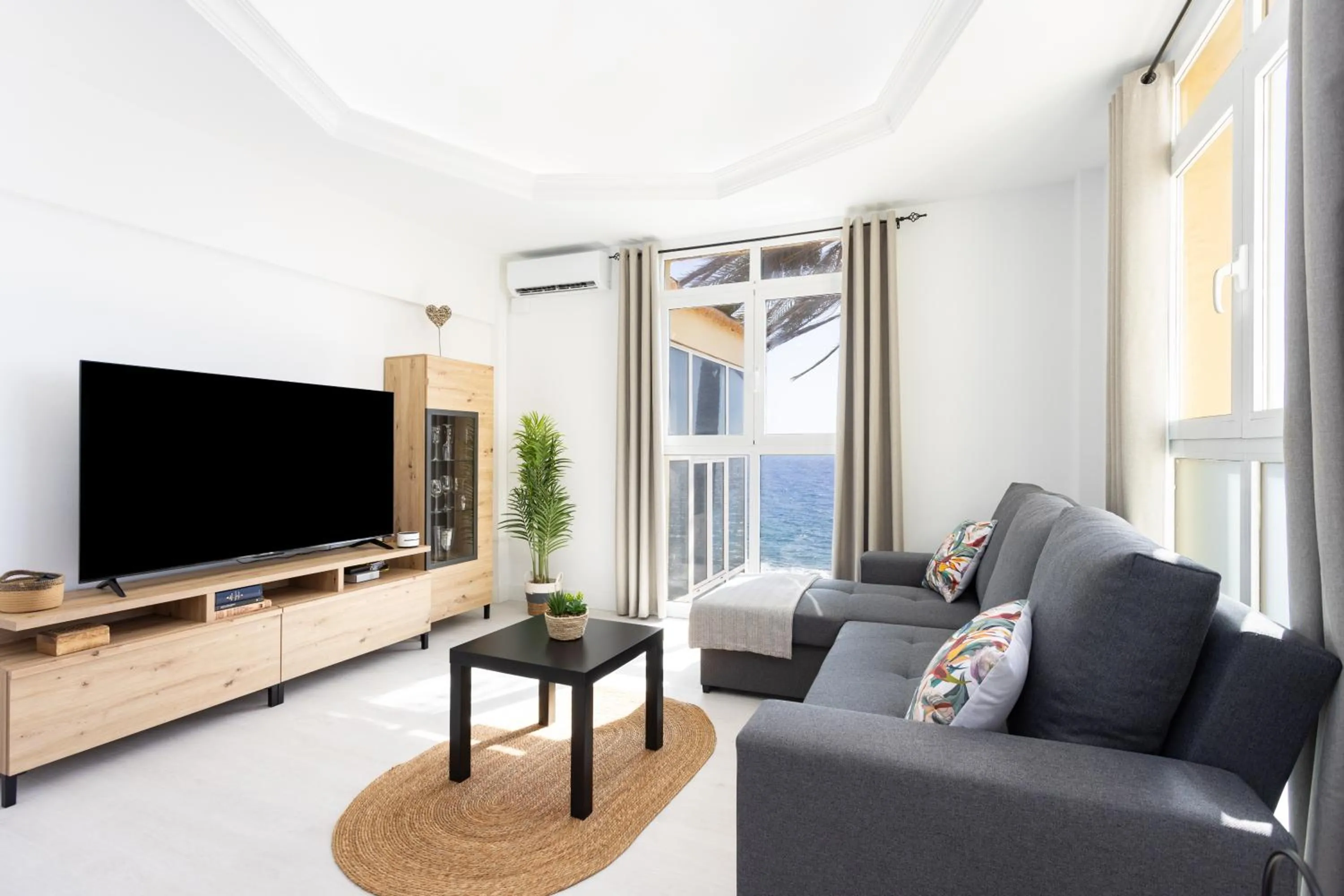TV and multimedia in Apartamento Natural Ocean Pool