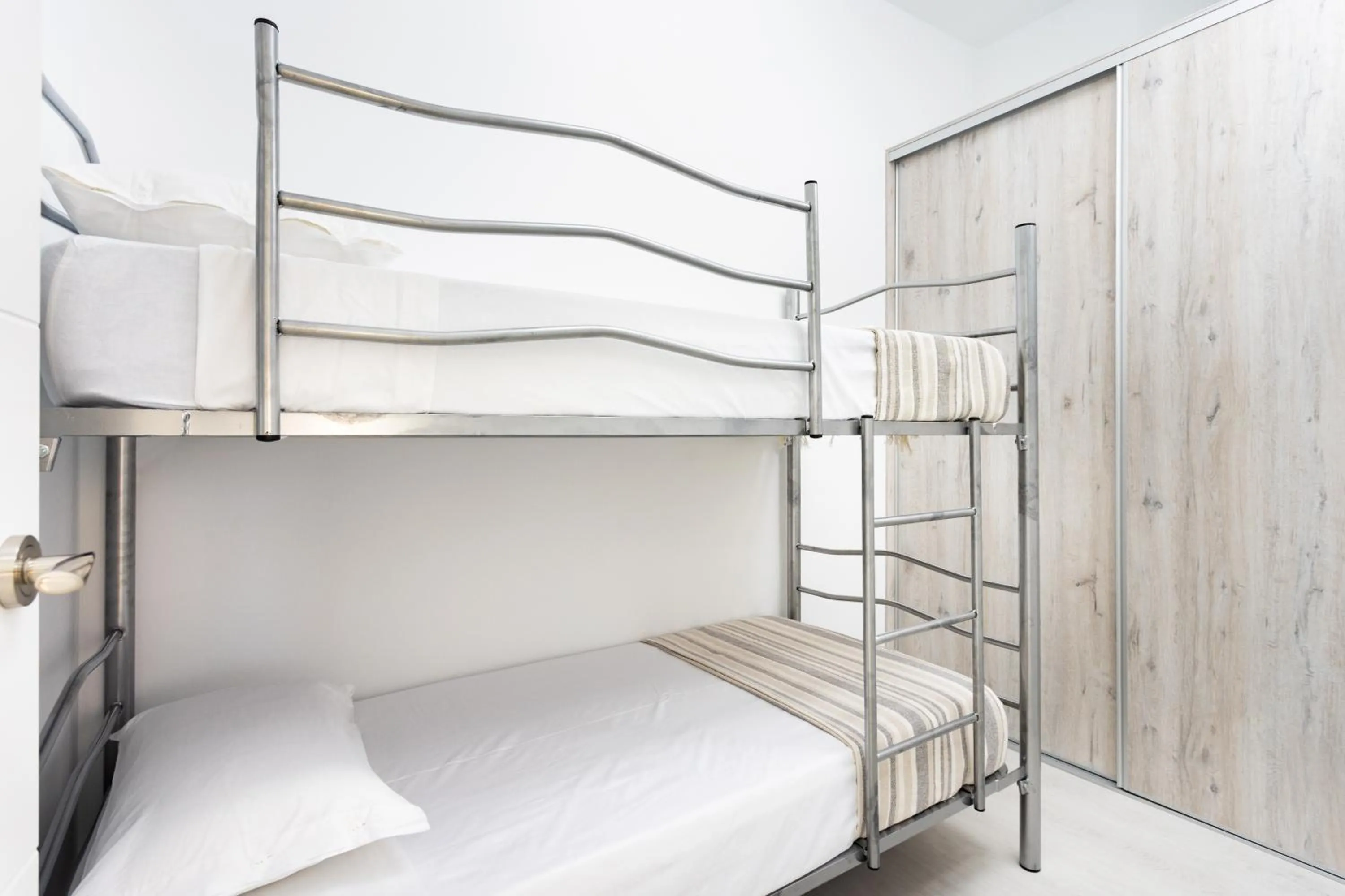 Photo of the whole room, Bed in Apartamento Natural Ocean Pool