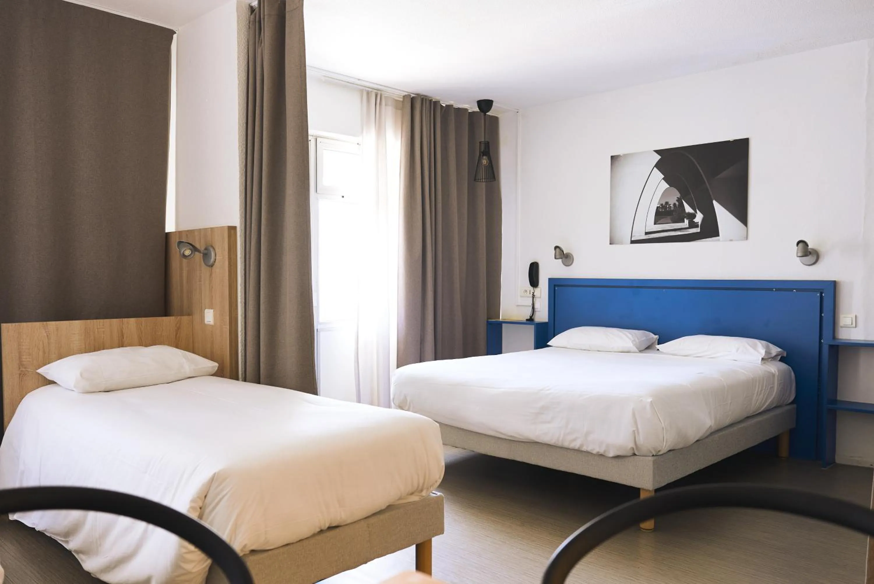 Photo of the whole room, Bed in Hôtel Les Rives Bleues