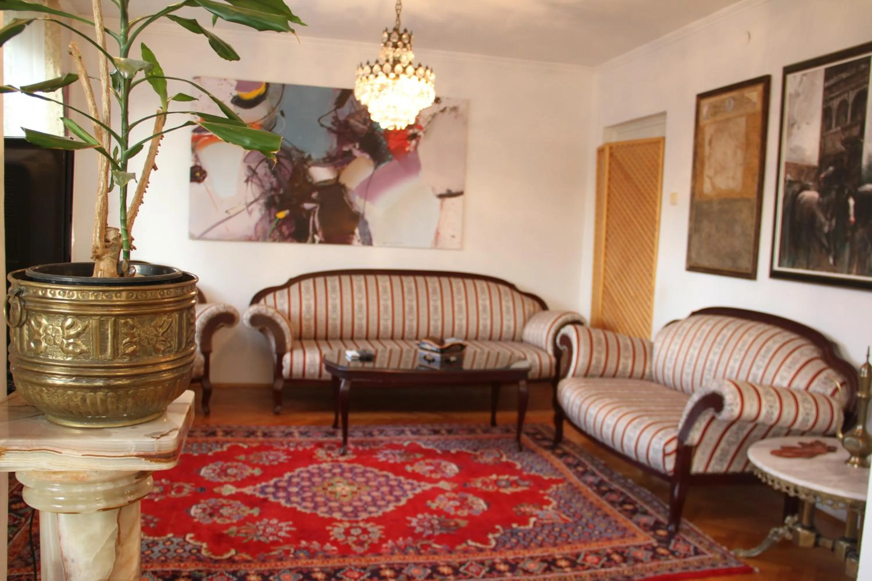 Deluxe Apartment in Apartments Town Center