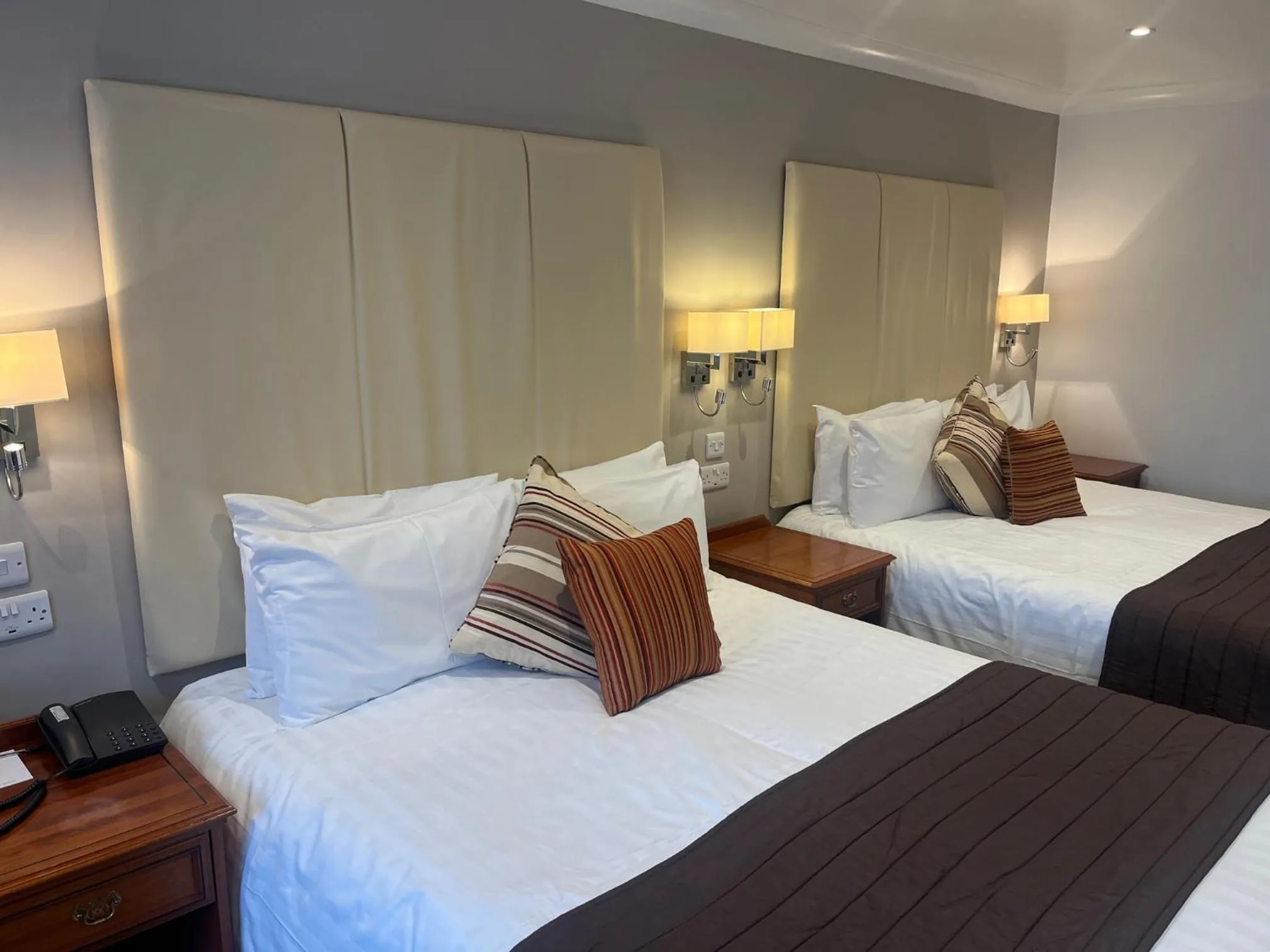 Bed in Sorrento Hotel & Restaurant