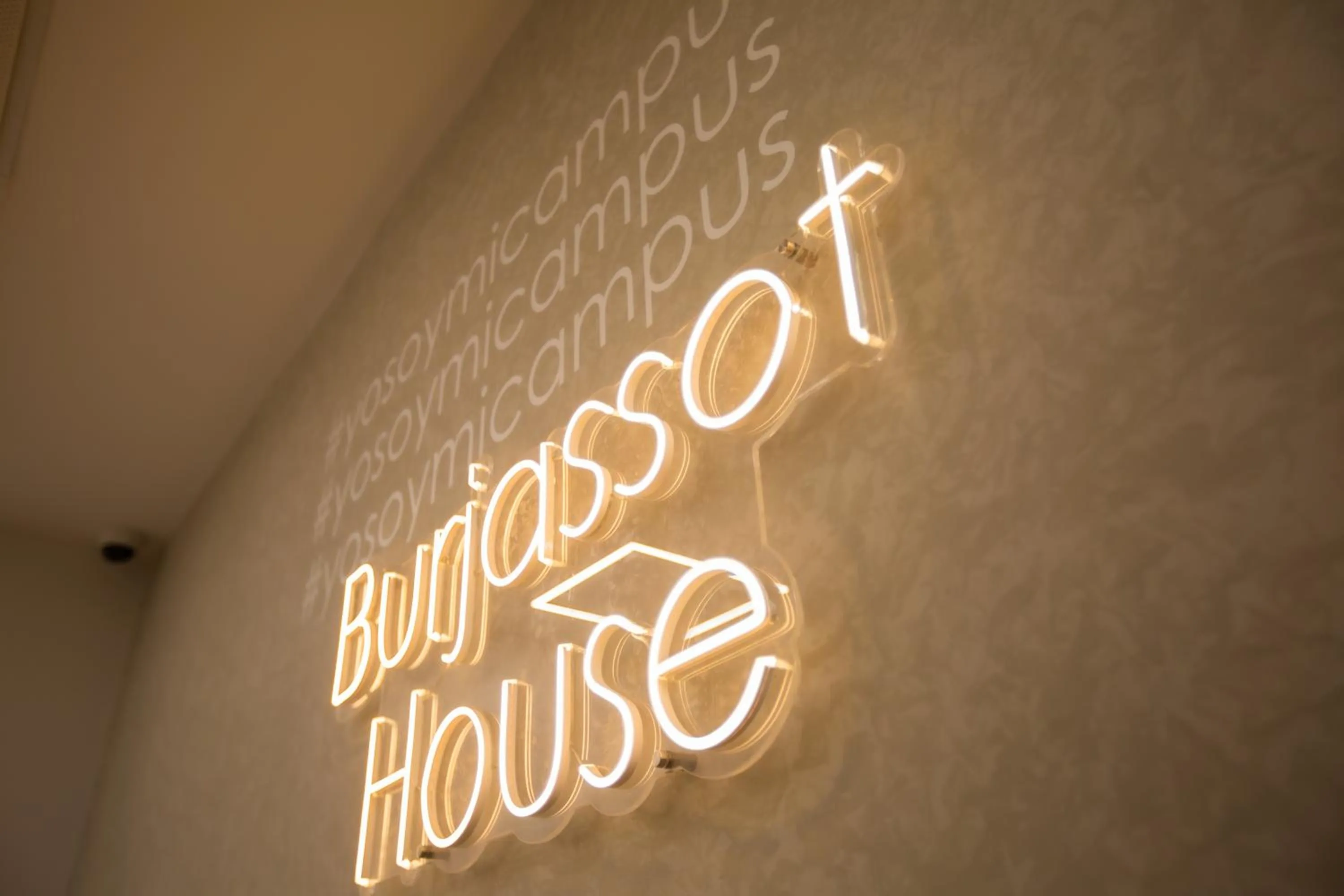 Logo/Certificate/Sign in Micampus Burjassot Parque Student Residence