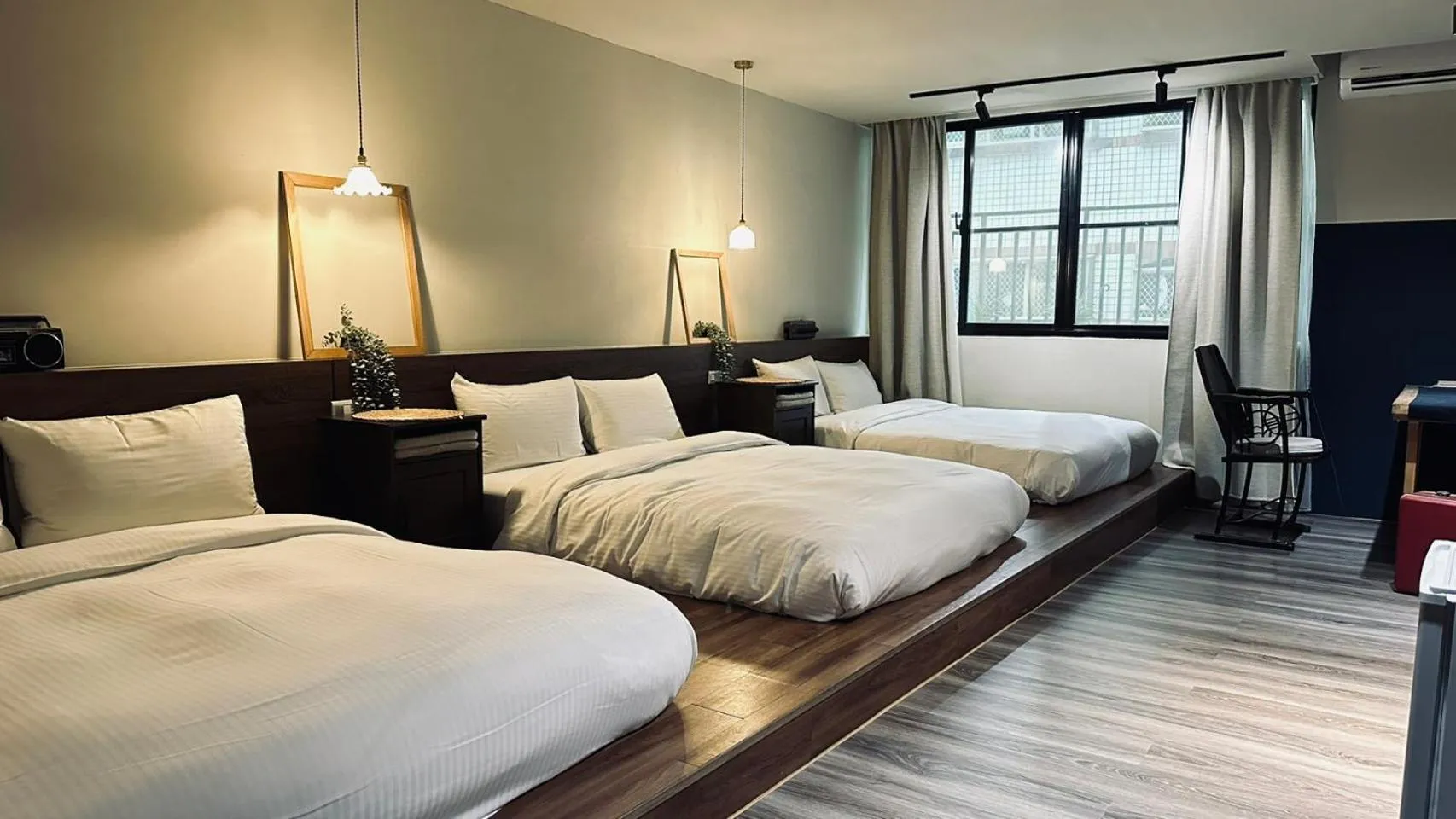 bunk bed, Bed in 好趣旅店 How Chill Inn #風格設計民宿 #停車折抵 #可包棟