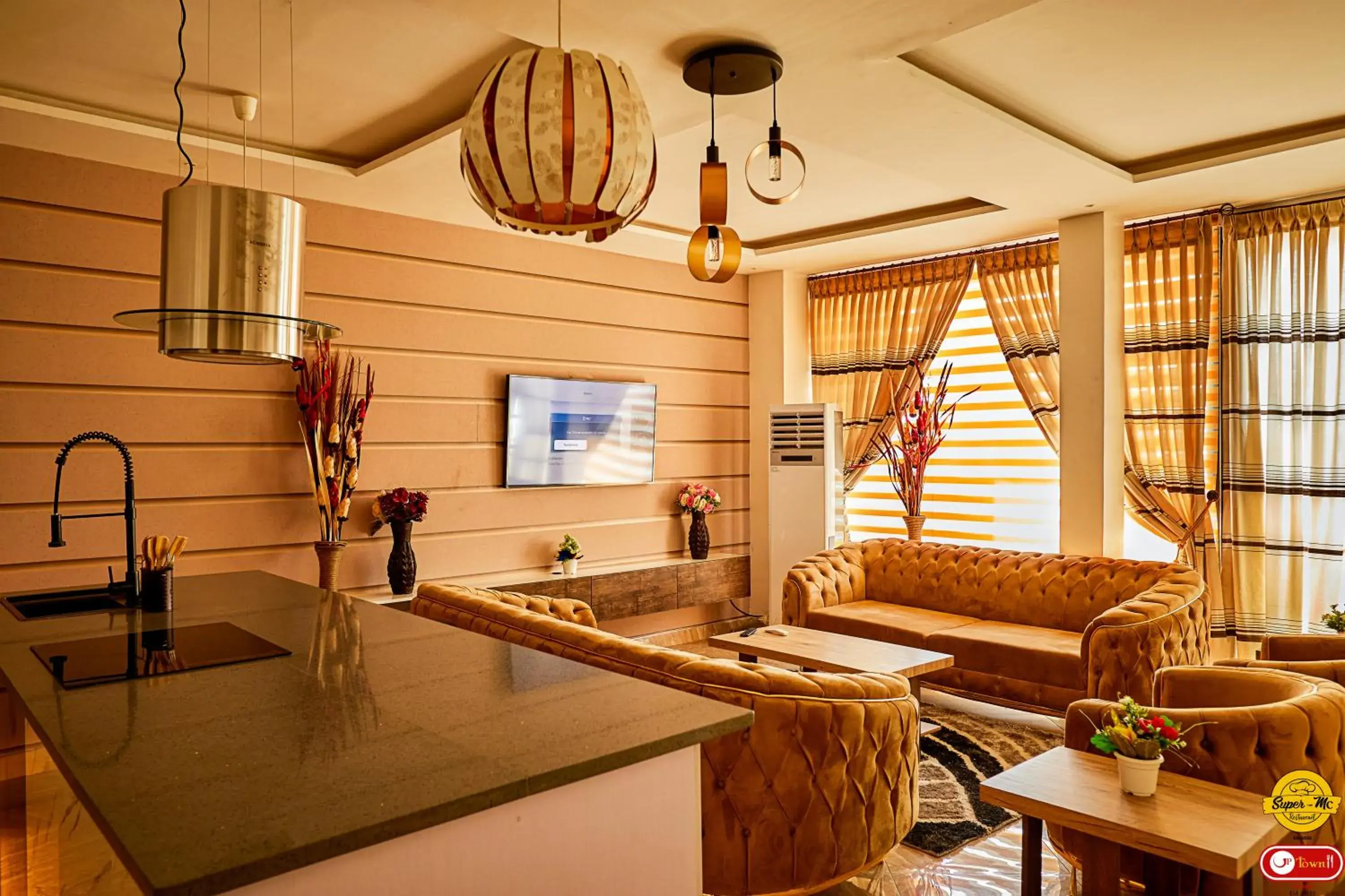 Suite in Beverly Hills Kumasi Suite in Beverly Hills Kumasi