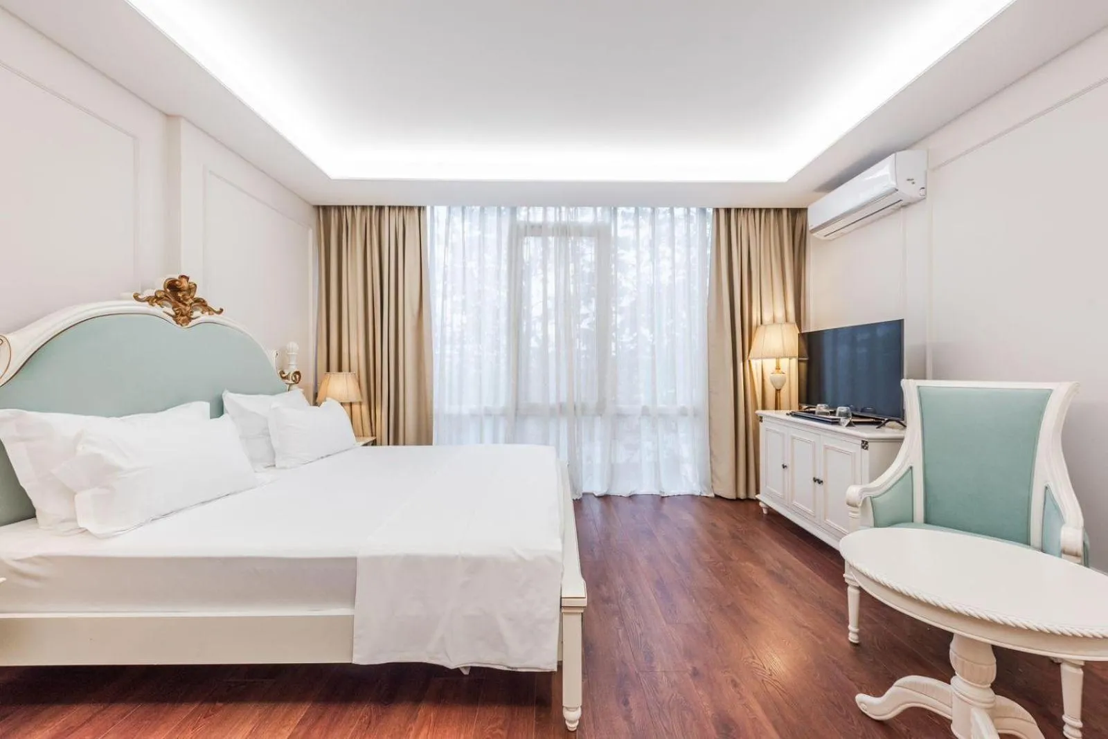 SOL INVICTUS Boutique Hotel Durres Albania