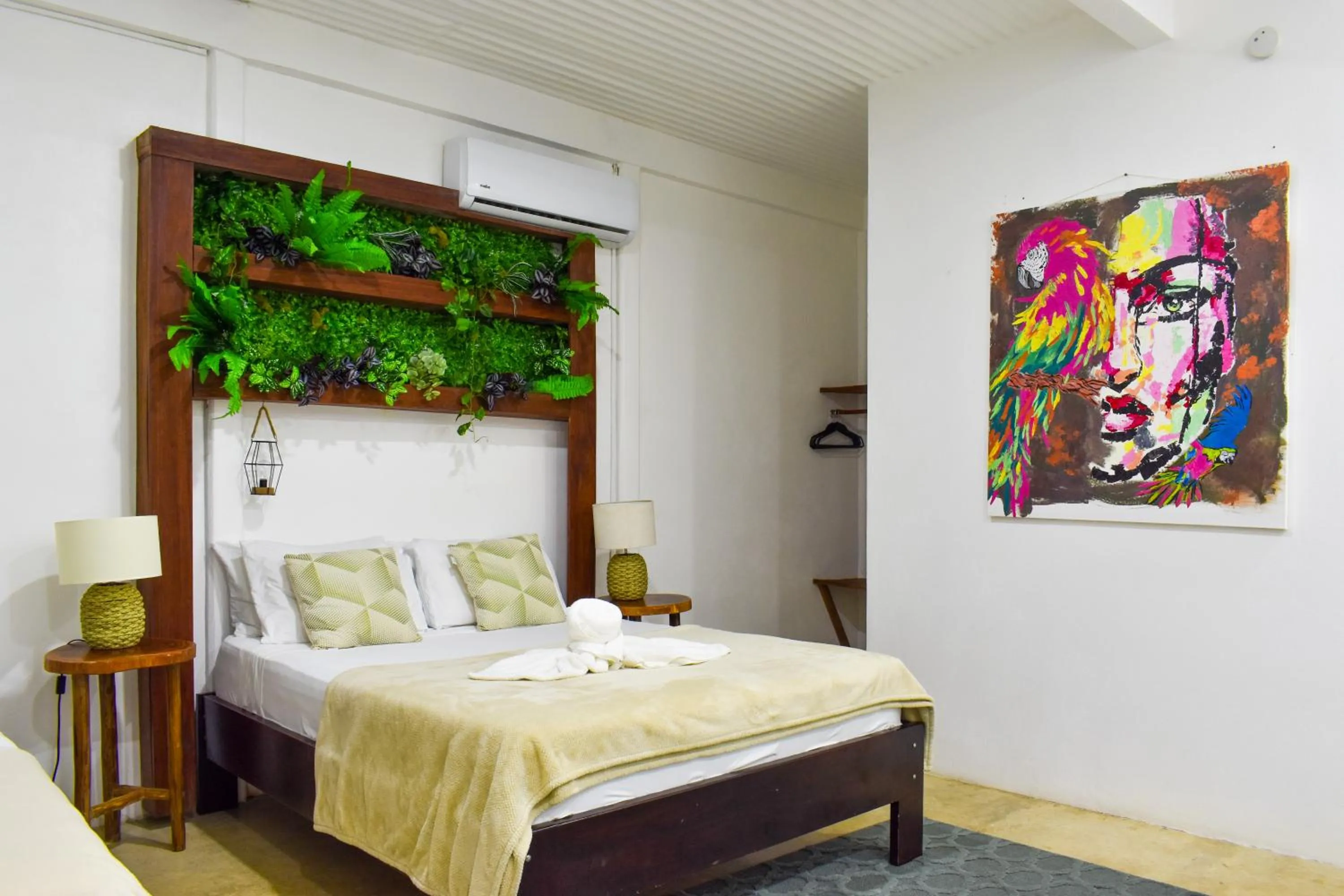 Photo of the whole room, Bed in El Deseo Serendipity Tortuguero