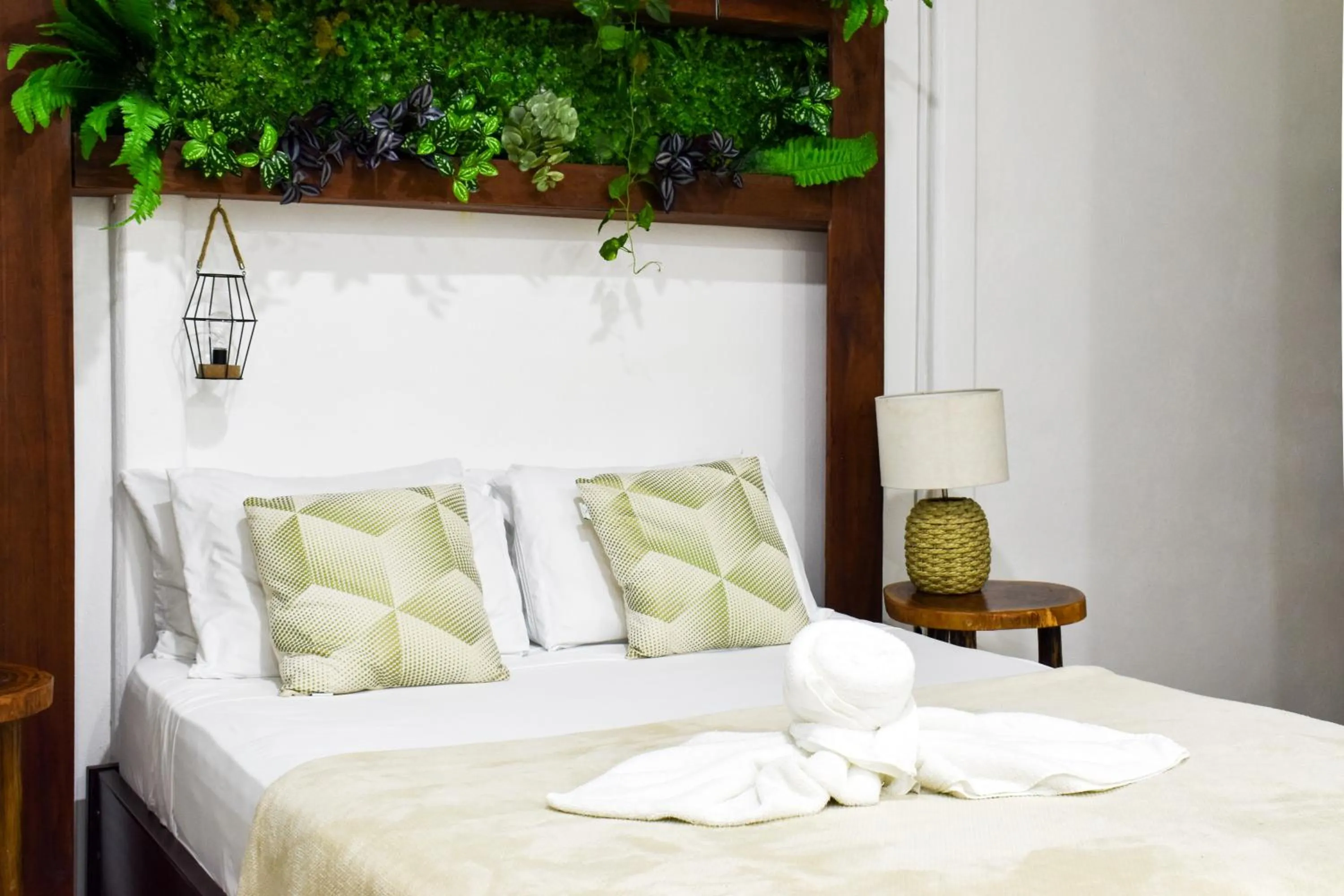 Bed in El Deseo Serendipity Tortuguero