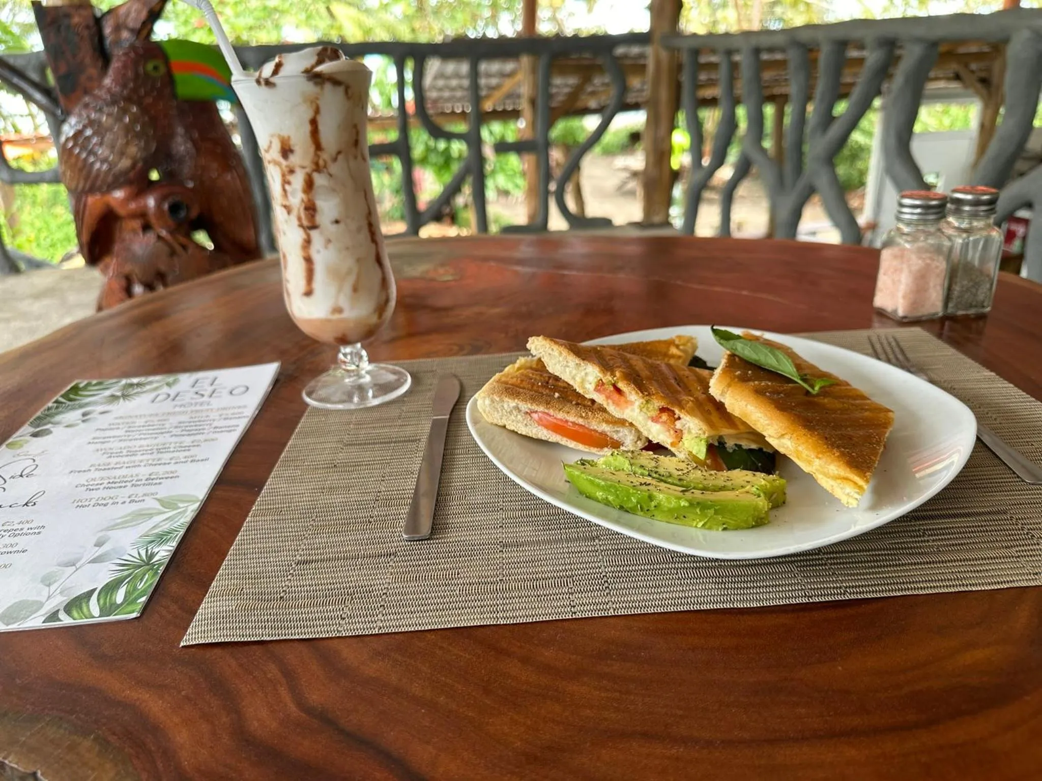 Food and drinks in El Deseo Serendipity Tortuguero
