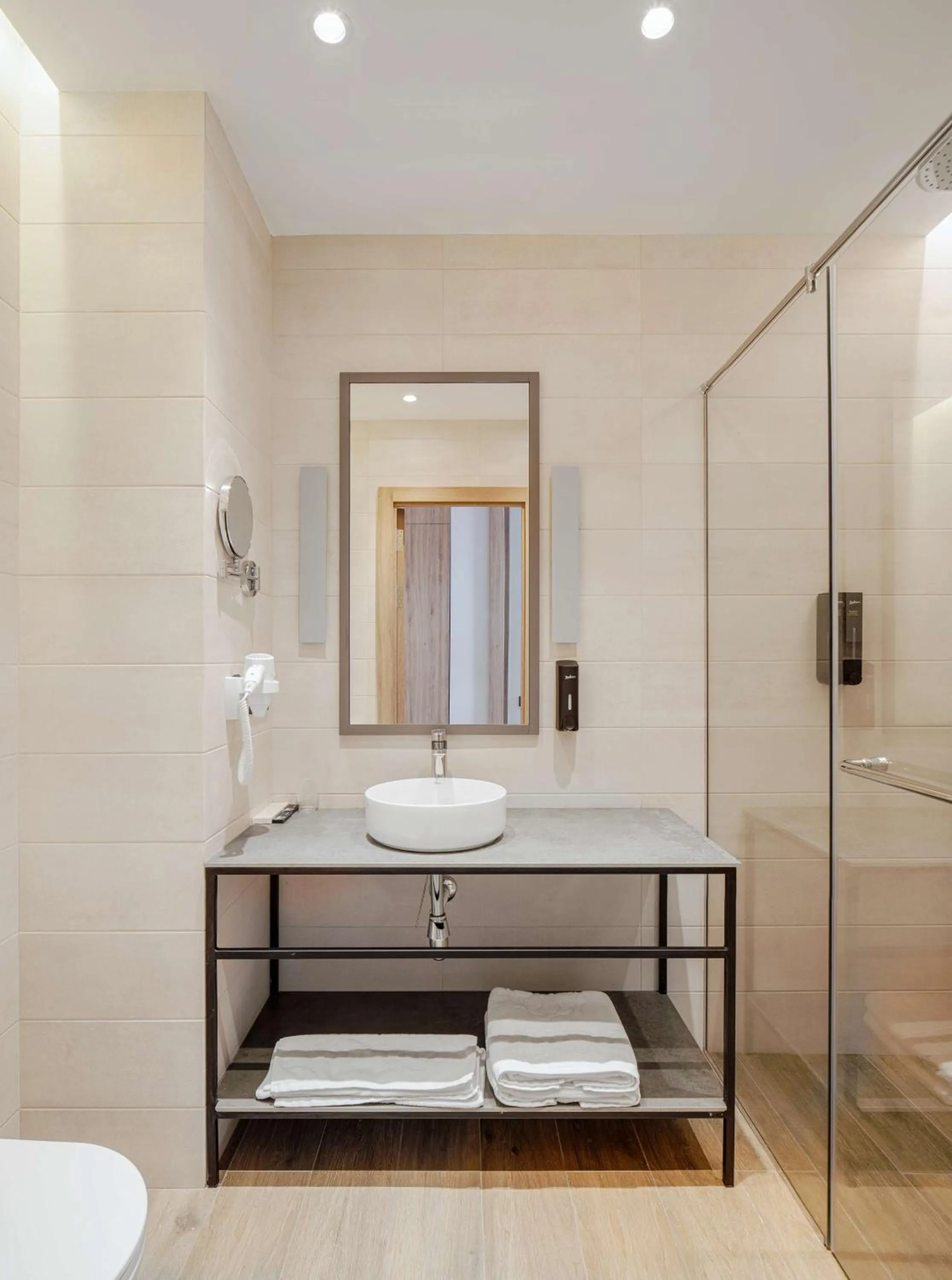 Bedroom in Radisson Hotel & Spa Gyumri