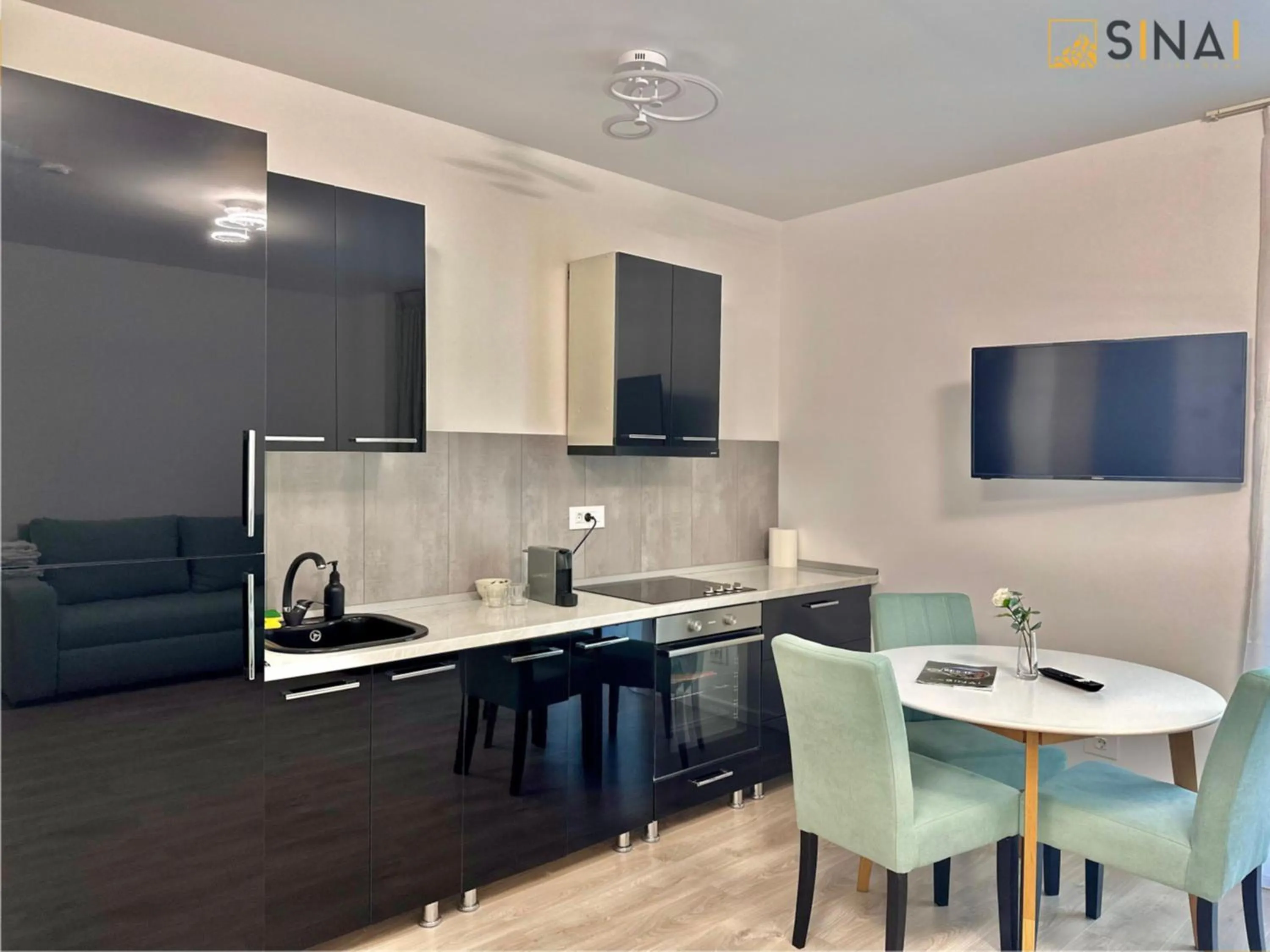 Kitchen or kitchenette in SINAI APH Apartments