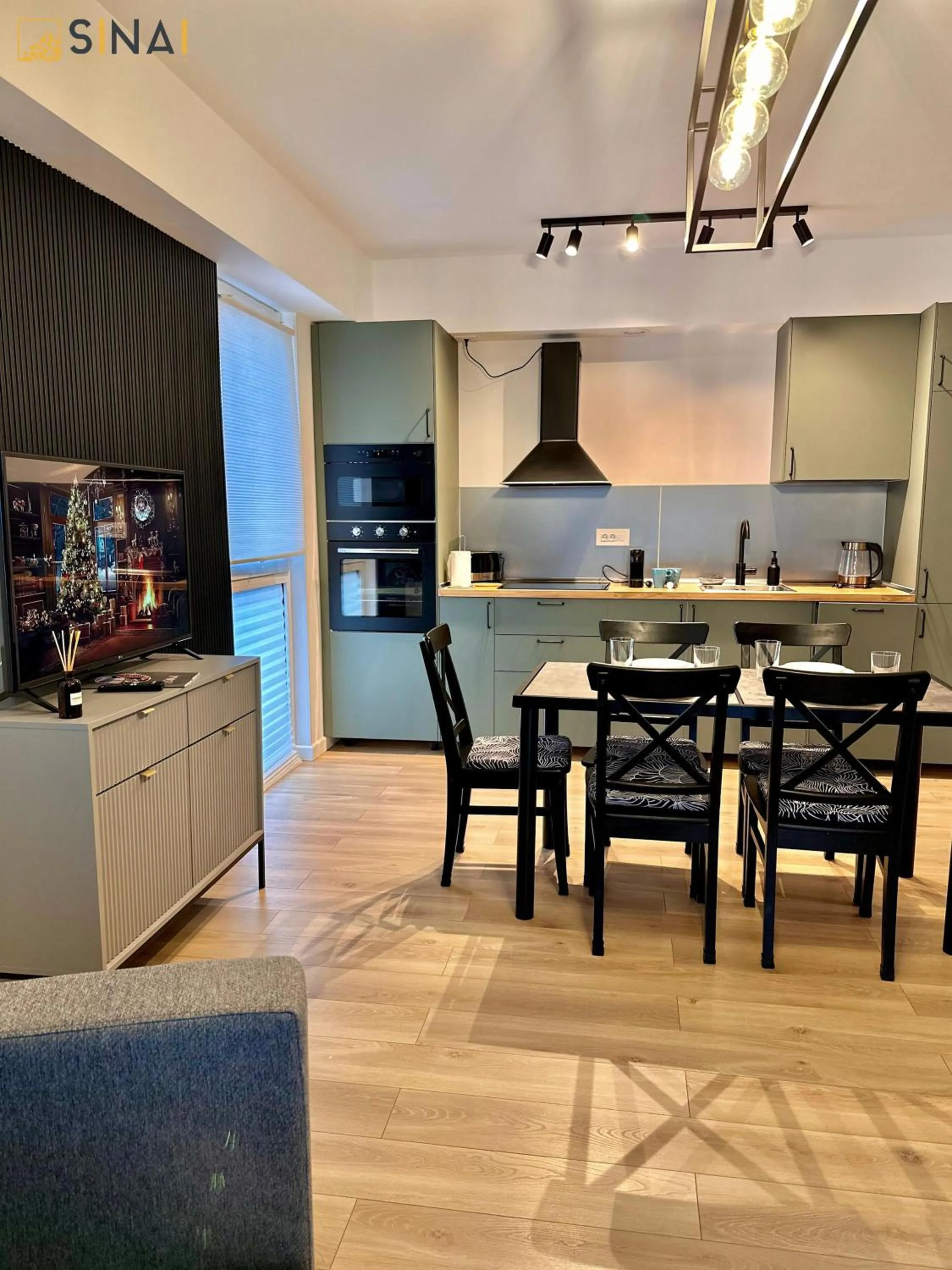 Kitchen or kitchenette in SINAI APH Apartments