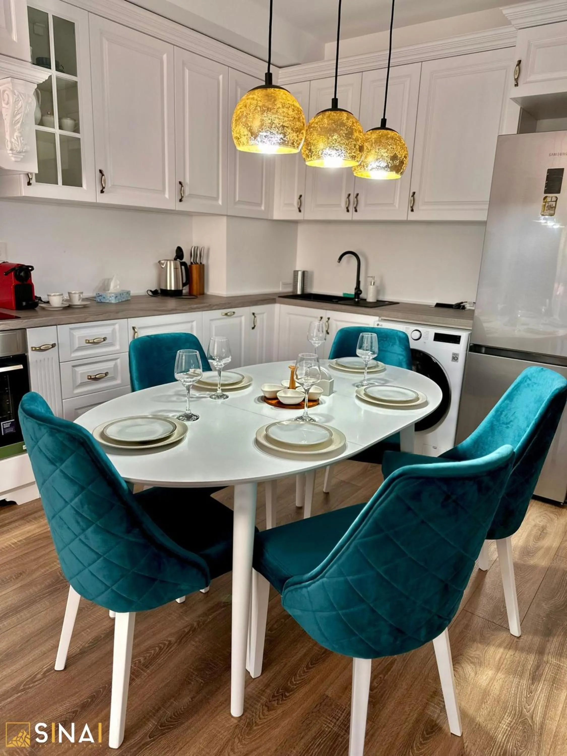 Kitchen or kitchenette in SINAI APH Apartments
