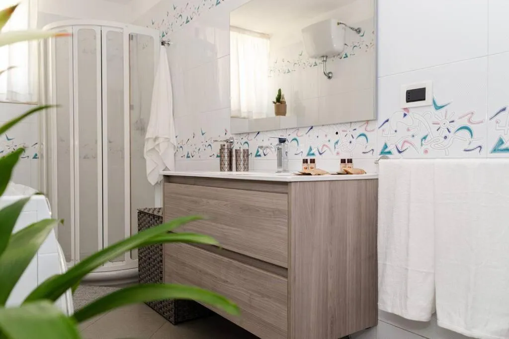 Beatrice: regal residence with wide garden