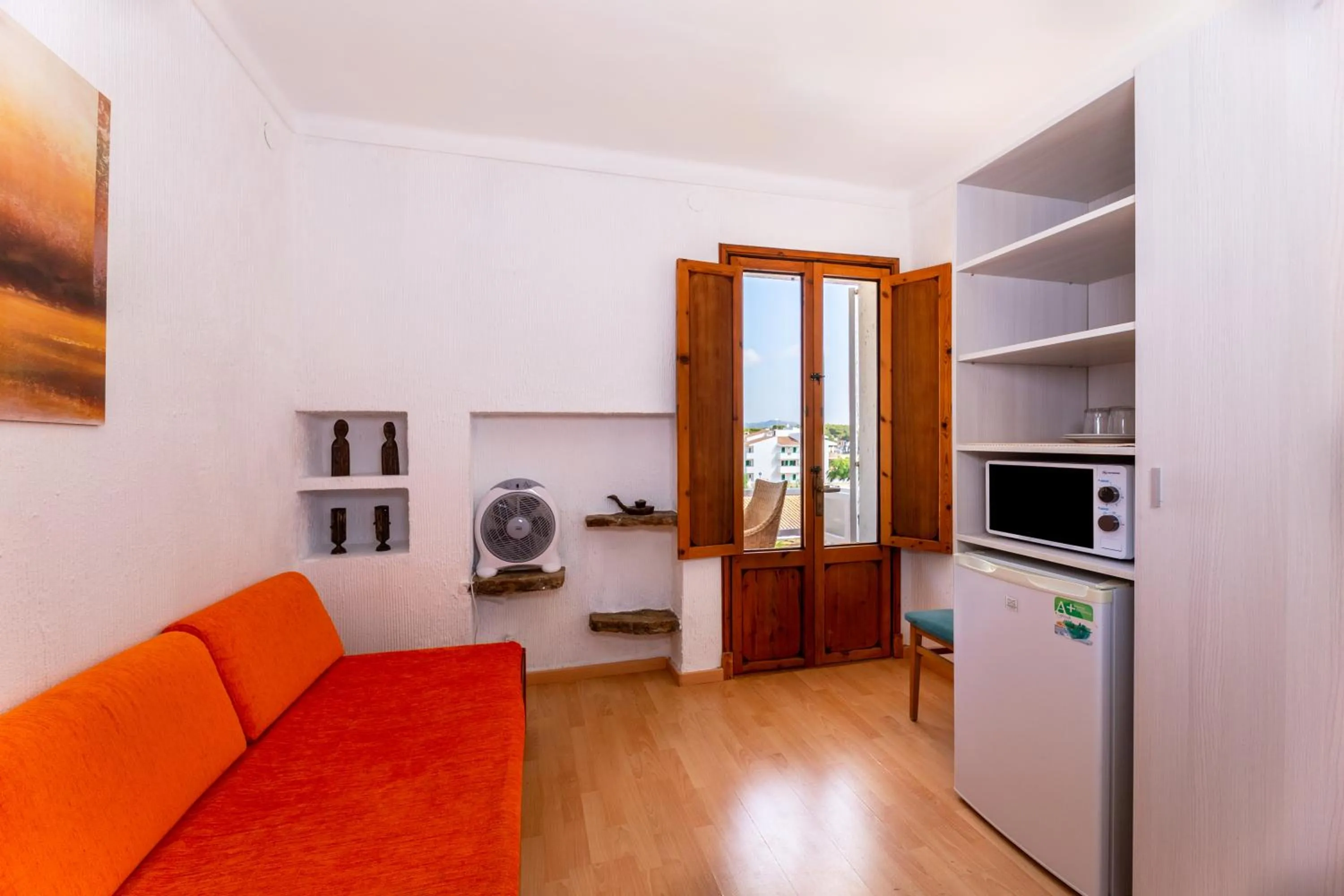 Photo of the whole room in Hostal Residencia San Francisco