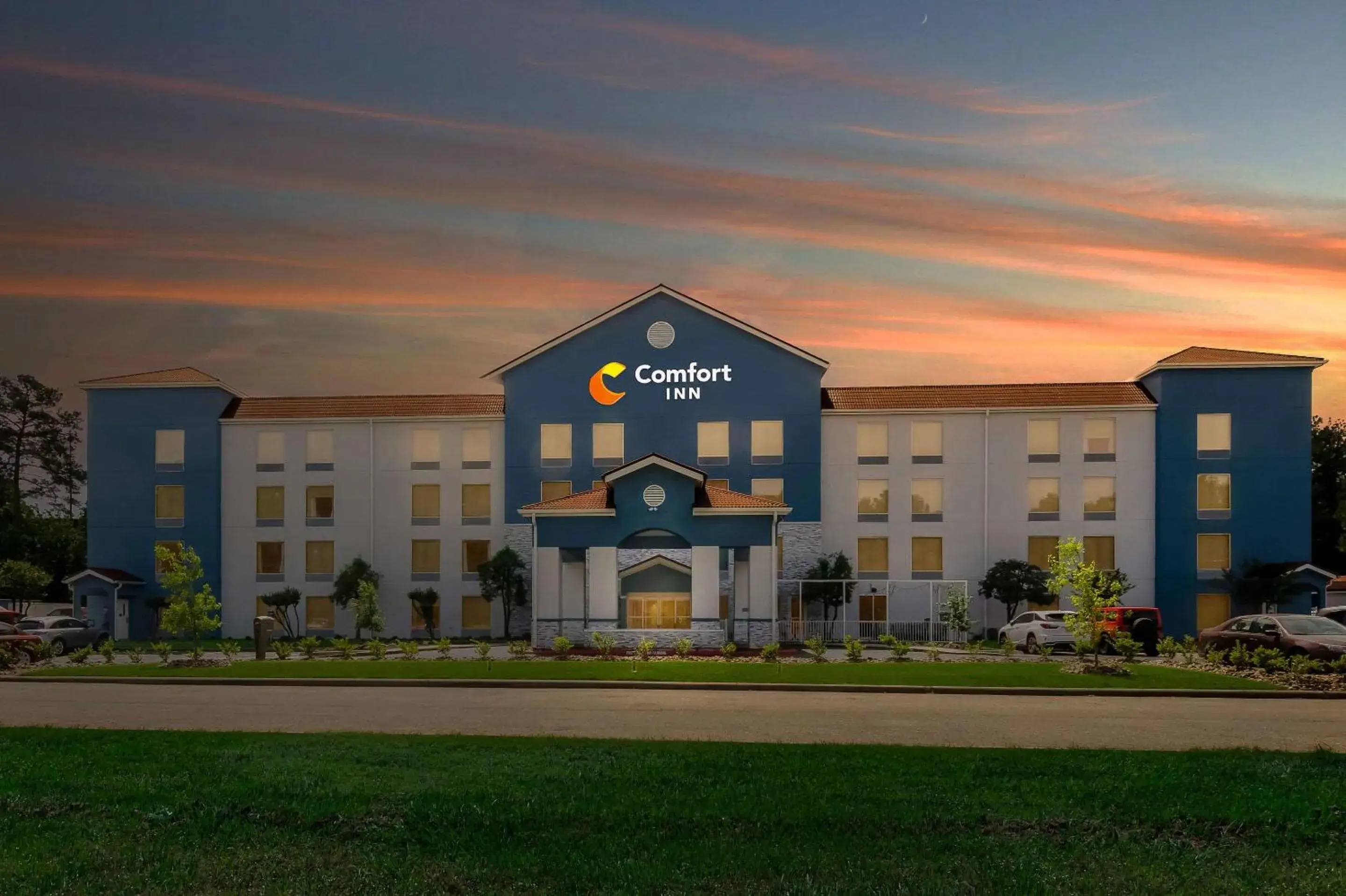 Property building in Baymont by Wyndham Conroe Property building in Baymont by Wyndham Conroe