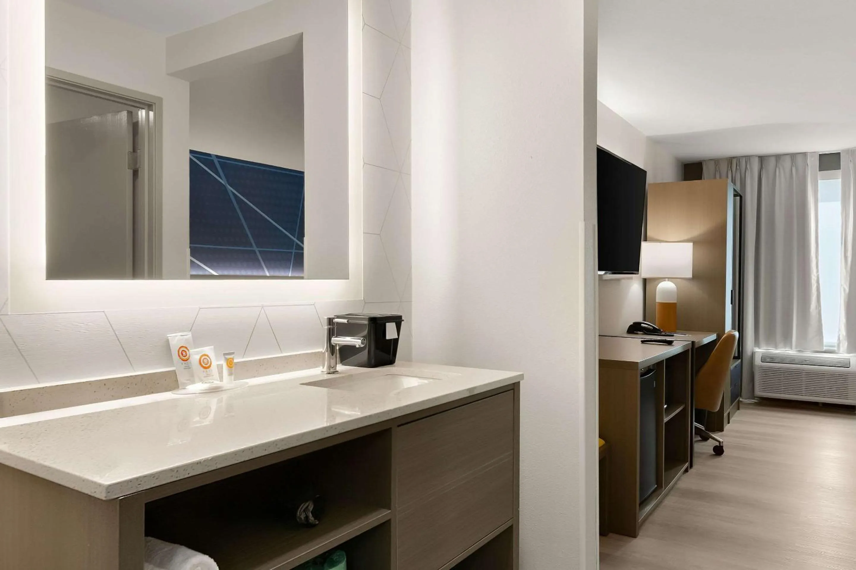 Bedroom in Baymont by Wyndham Conroe