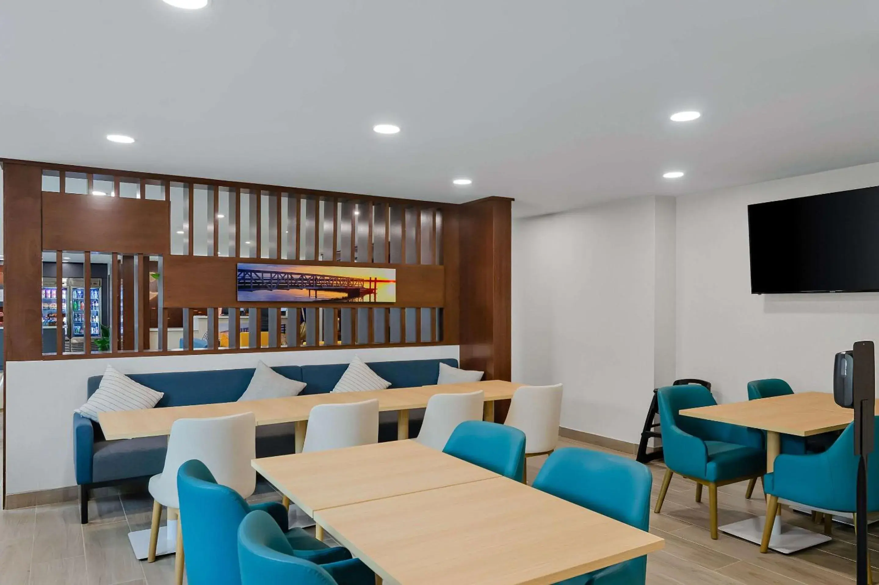 Breakfast in Baymont by Wyndham Conroe Breakfast in Baymont by Wyndham Conroe