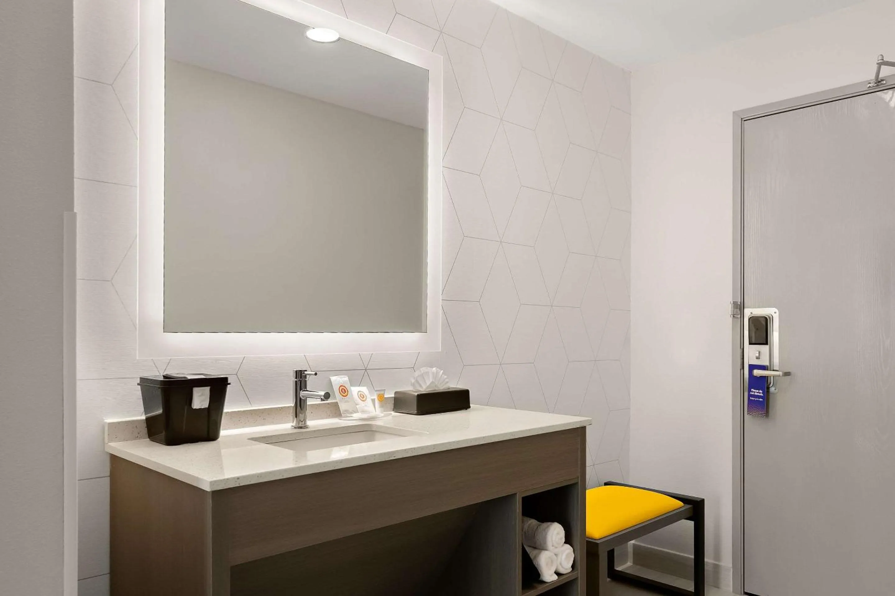 Bedroom in Baymont by Wyndham Conroe