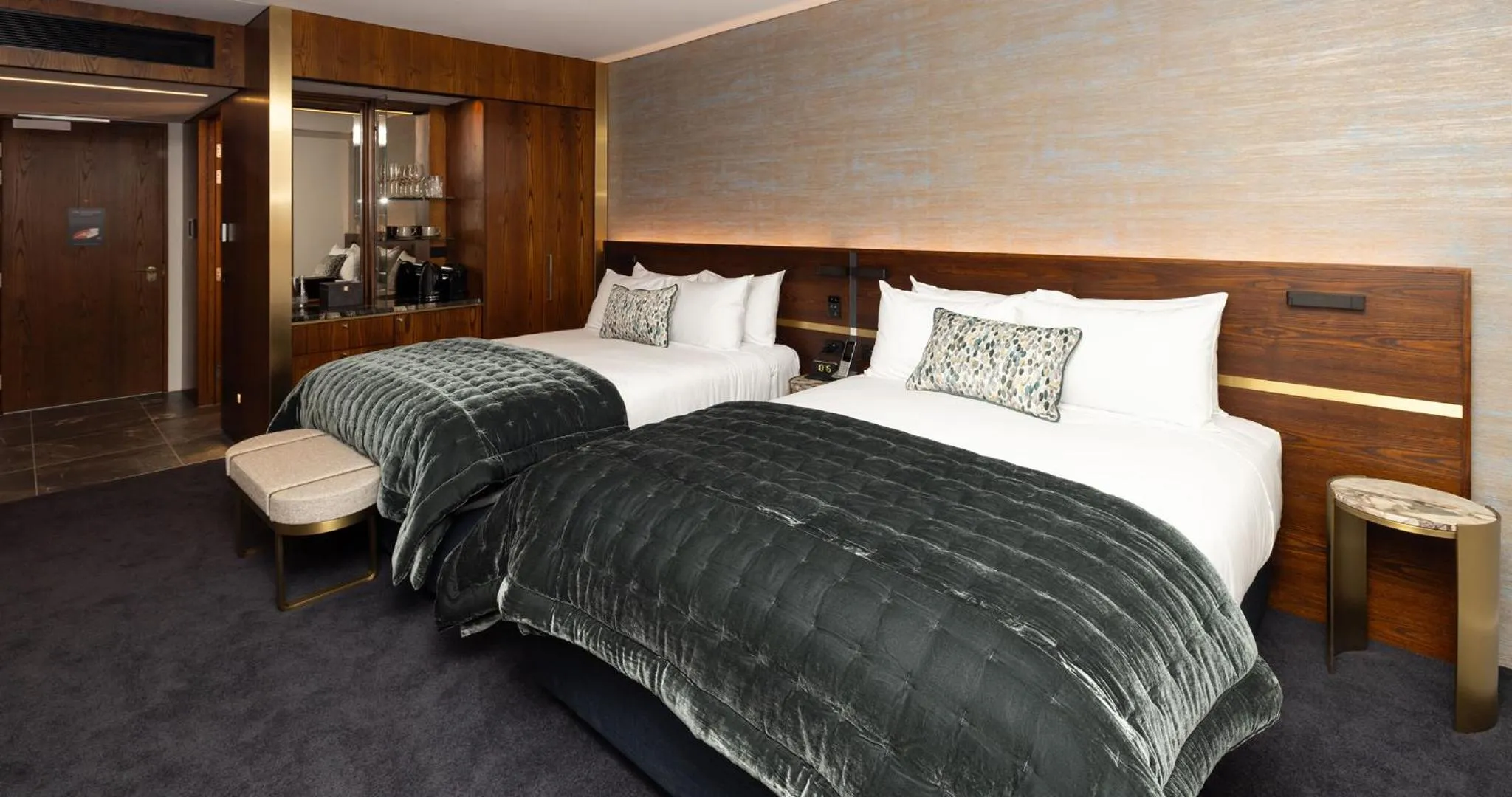 Bedroom, Bed in Horizon by SkyCity