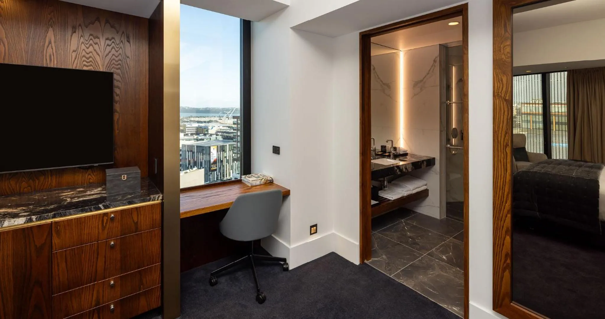 Bedroom, Bed in Horizon by SkyCity