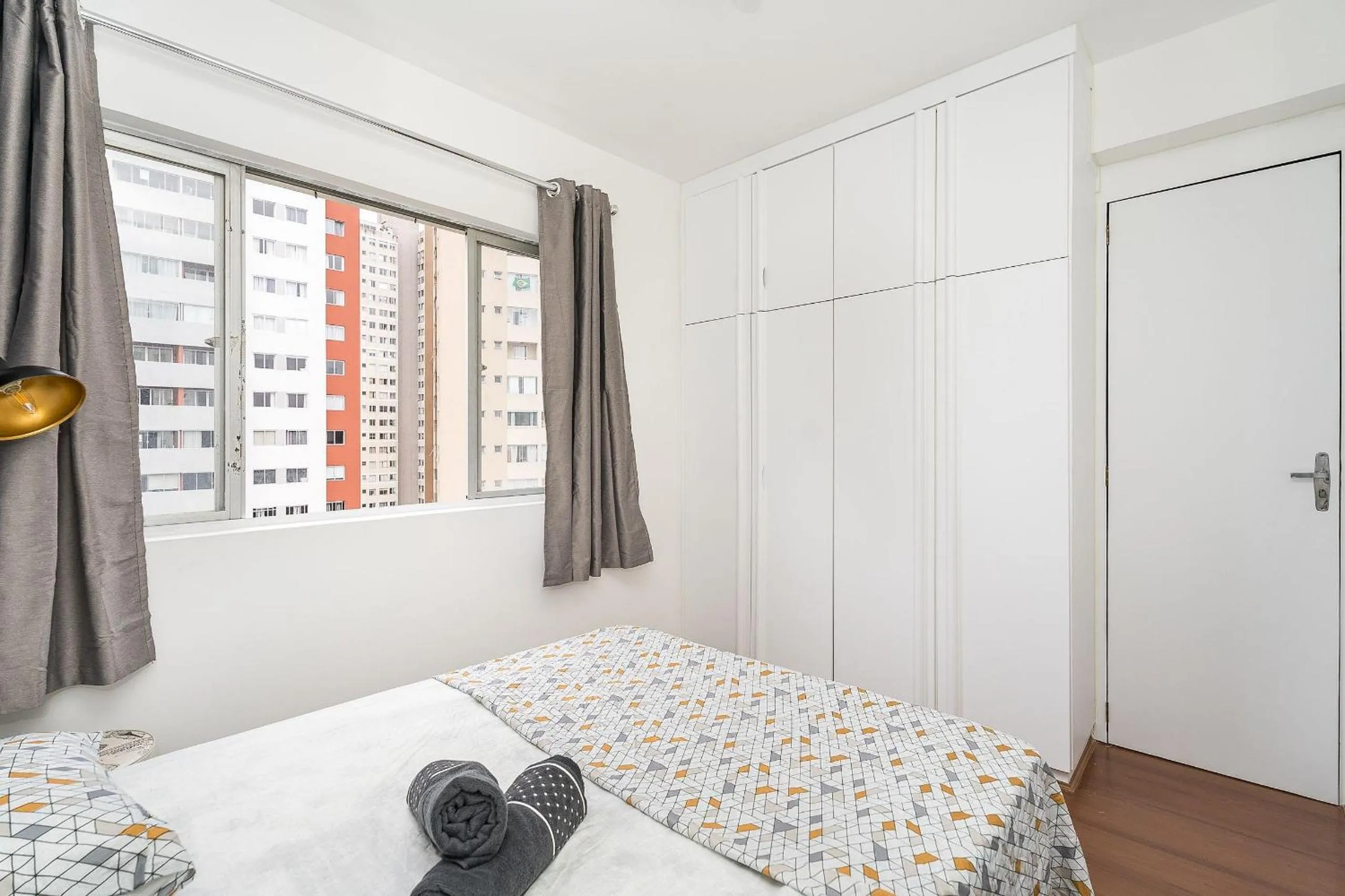 Photo of the whole room, Bed in Ed. Vitoria | Bairro mais requisitado de Curitiba | Gonzaga Stays