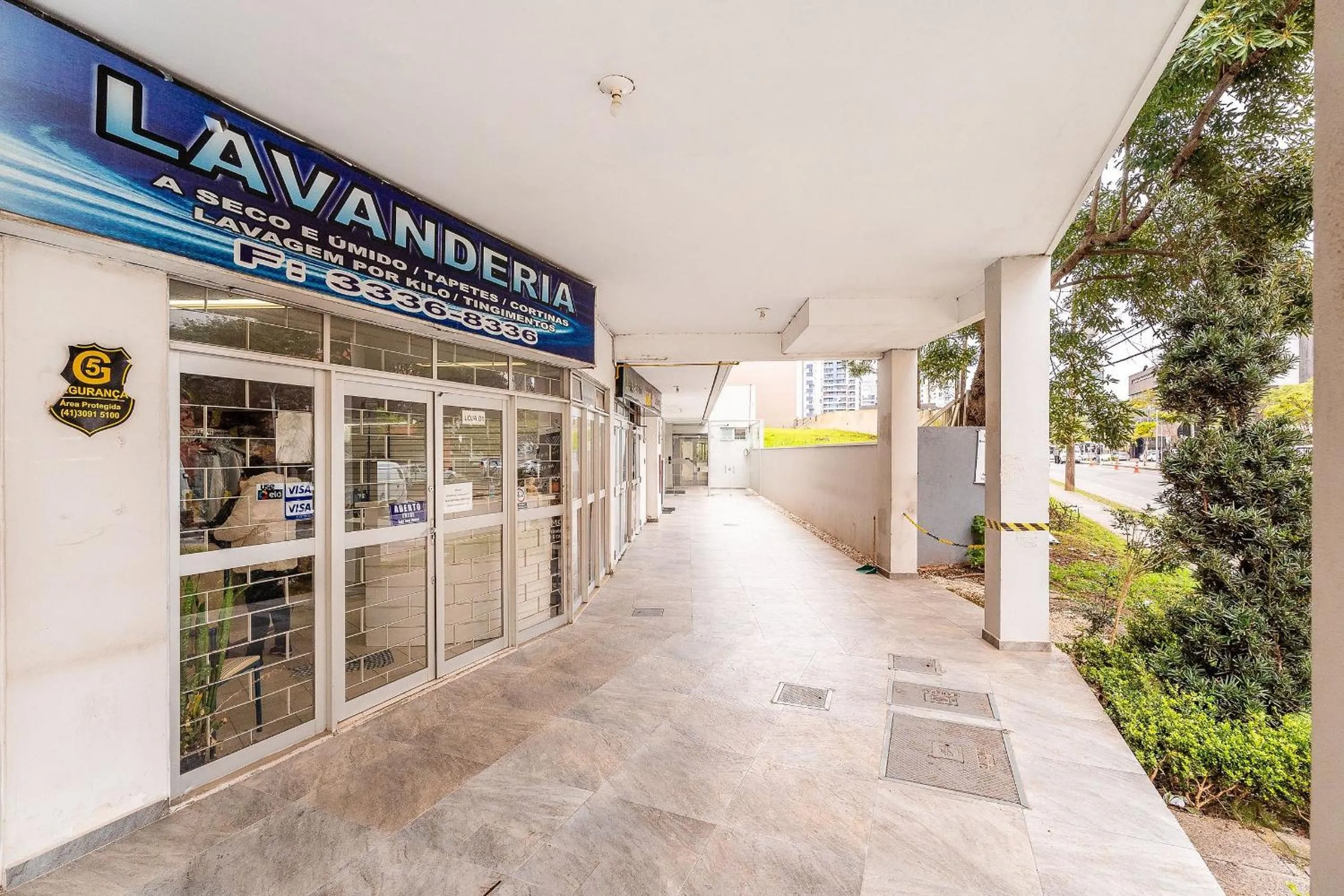 Facade/entrance in Ed. Vitoria | Bairro mais requisitado de Curitiba | Gonzaga Stays