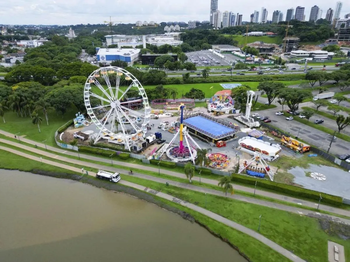 Off site in Ed. Vitoria | Bairro mais requisitado de Curitiba | Gonzaga Stays