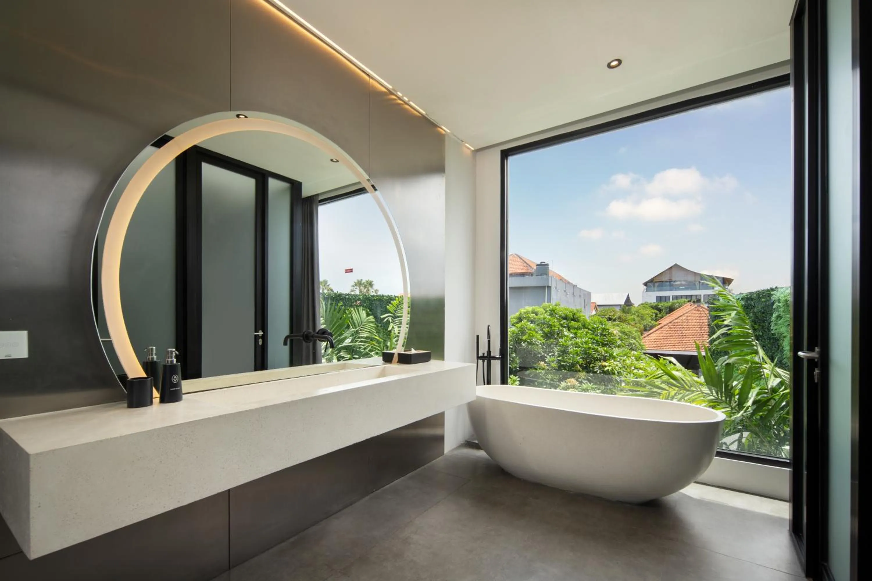 Bath in Alex Villas Complex N2