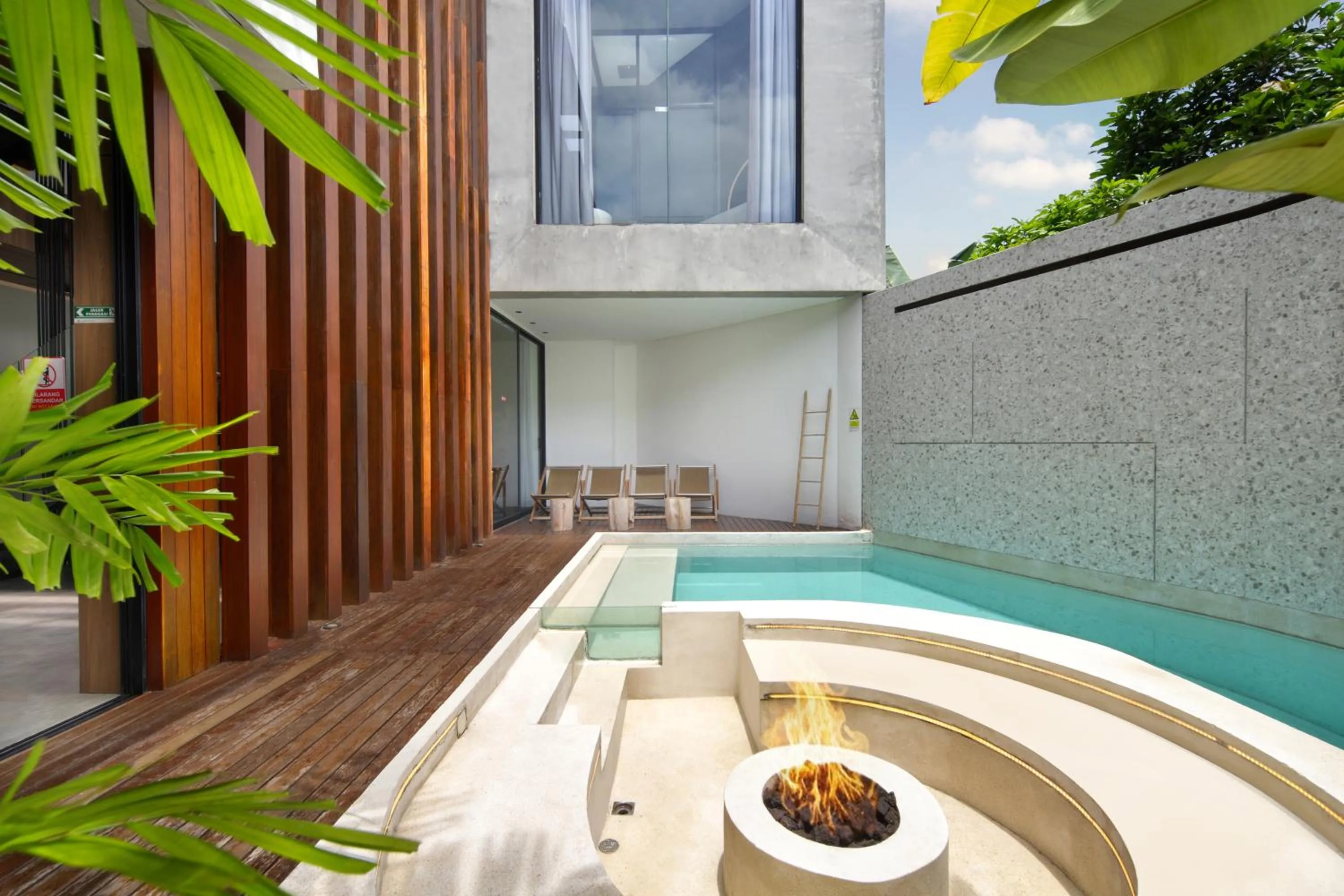 Swimming pool in Alex Villas Complex N2