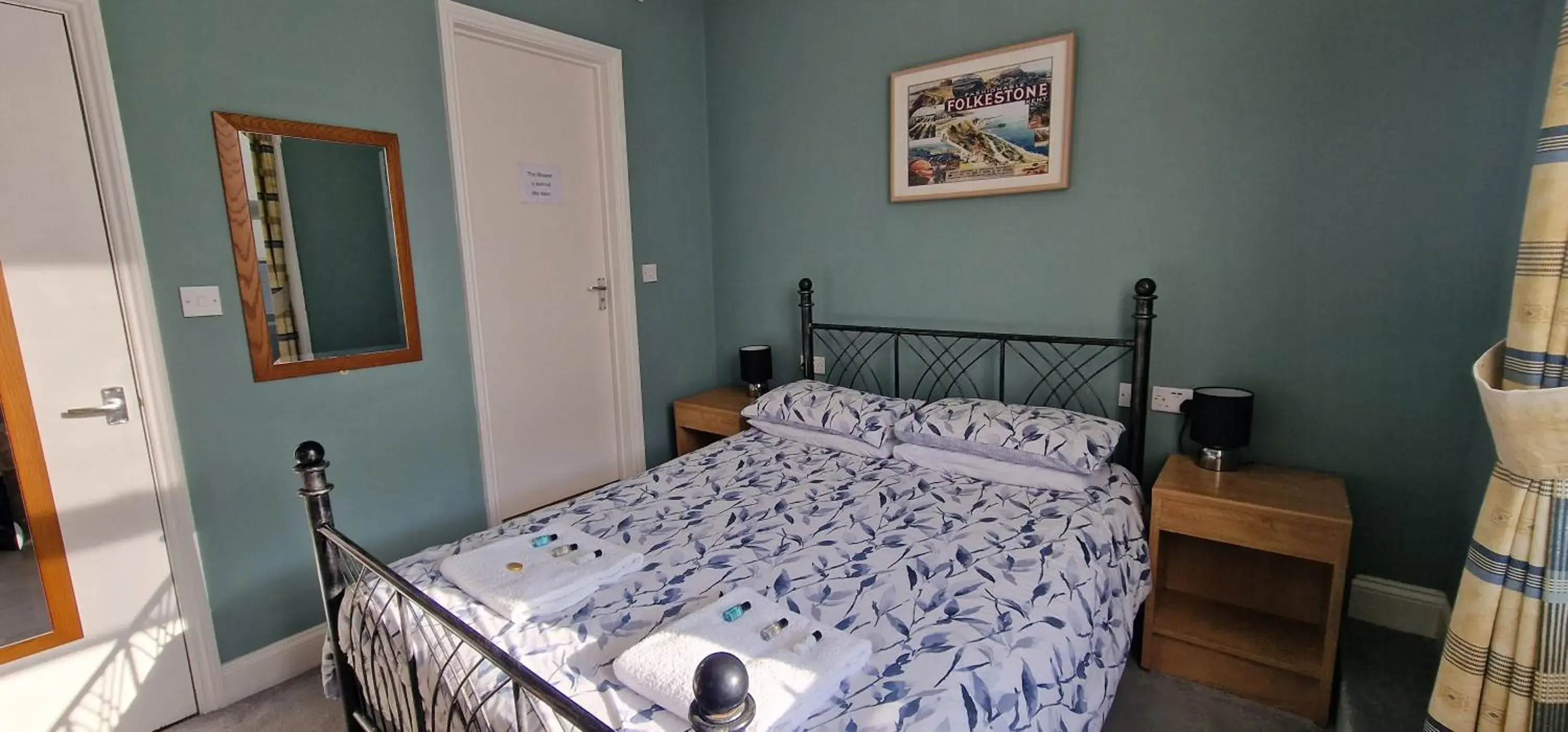 Photo of the whole room, Bed in The Portland Hotel Photo of the whole room, Bed in The Portland Hotel