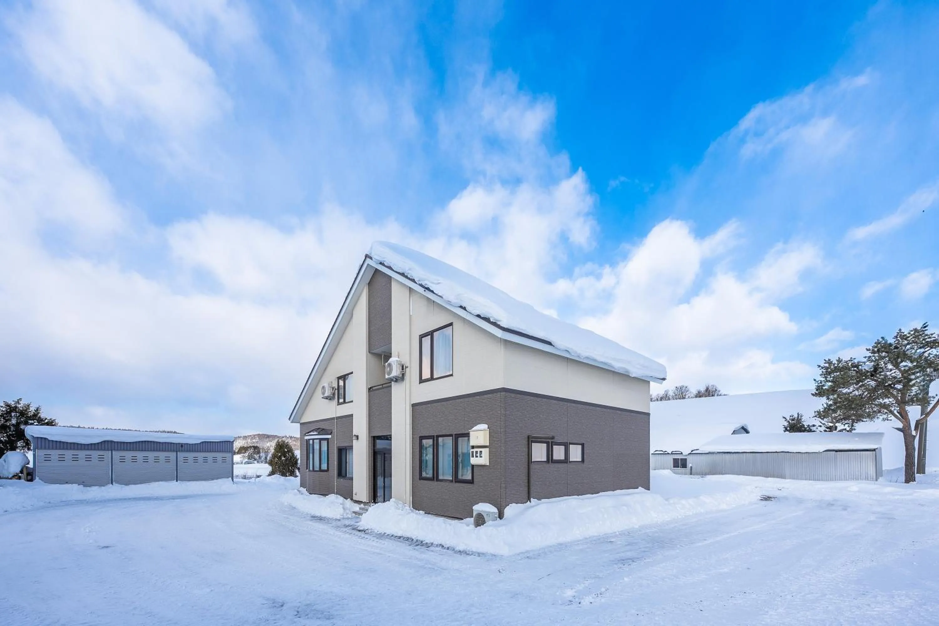 Property building in THE VILLA FURANO【Wide Horizon】