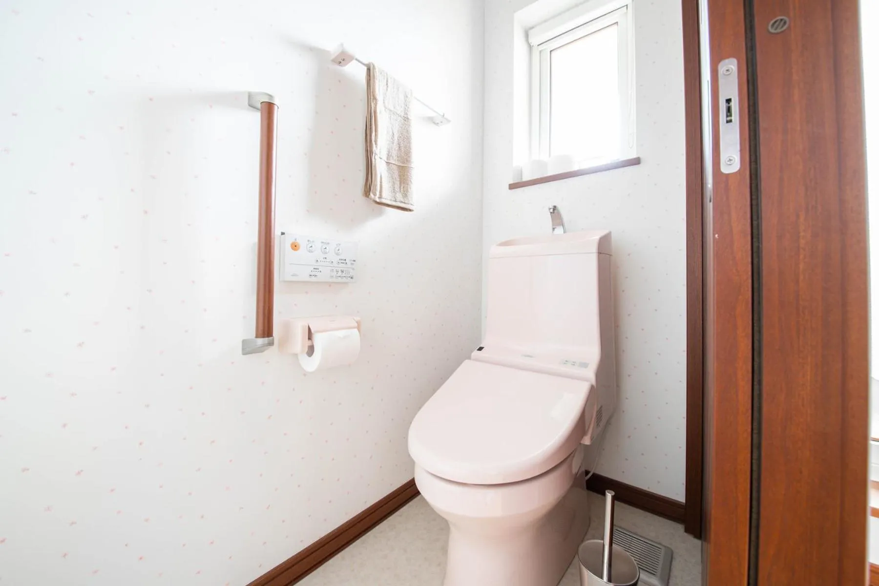 Toilet in THE VILLA FURANO【Wide Horizon】