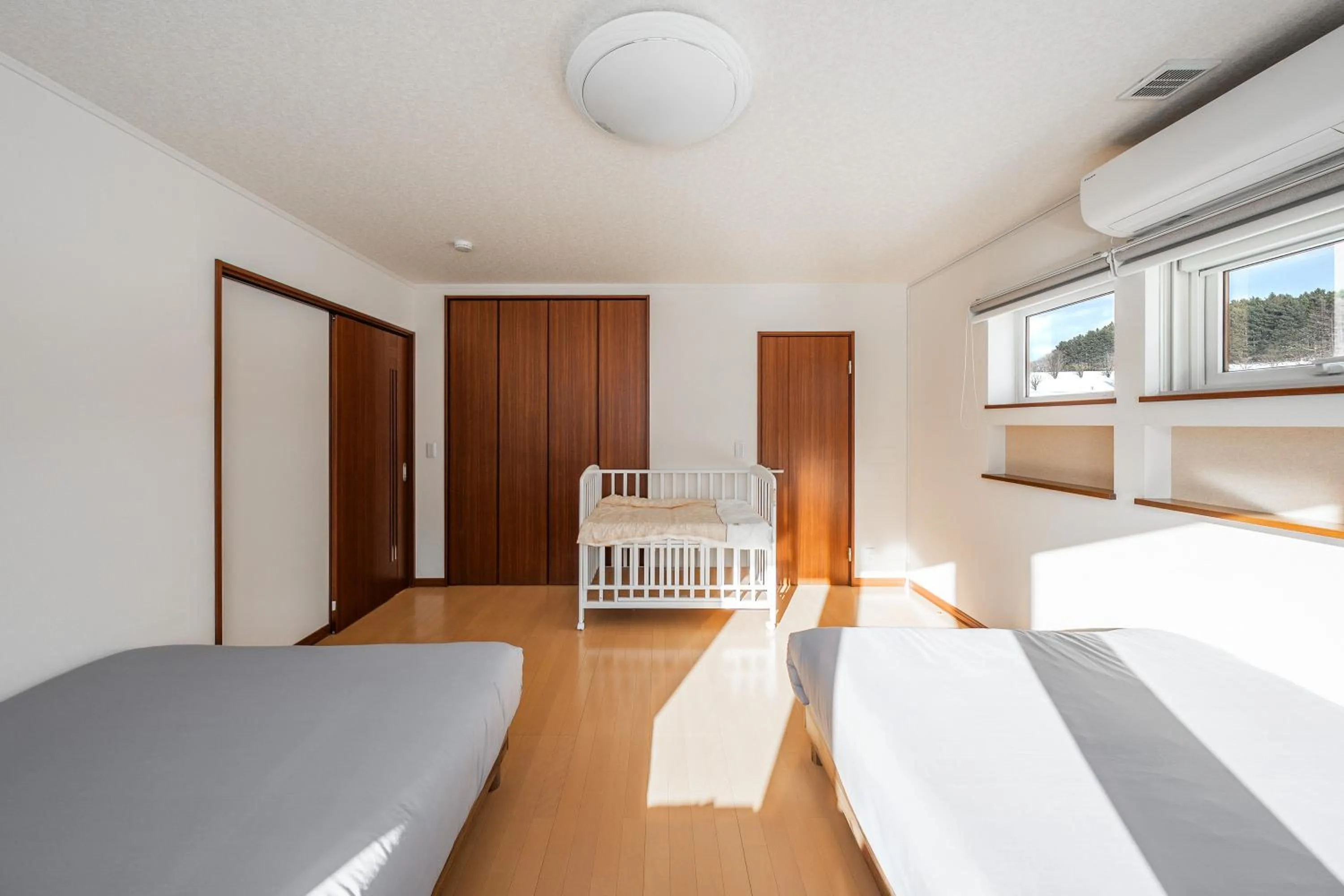 cot, Bed in THE VILLA FURANO【Wide Horizon】