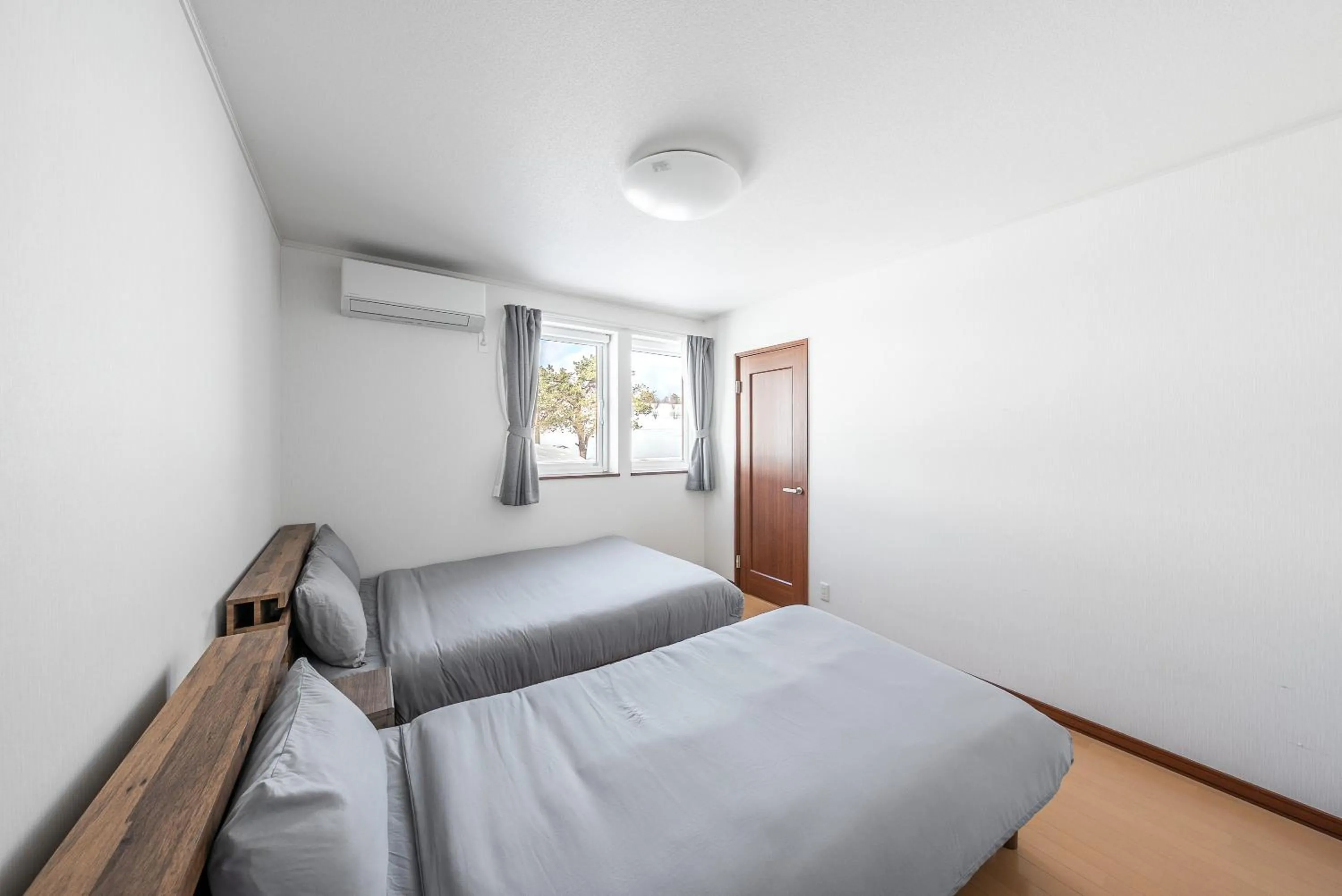 Bed in THE VILLA FURANO【Wide Horizon】