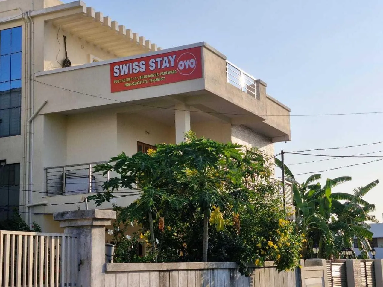Facade/entrance in Hotel O Dream Palace Guest House