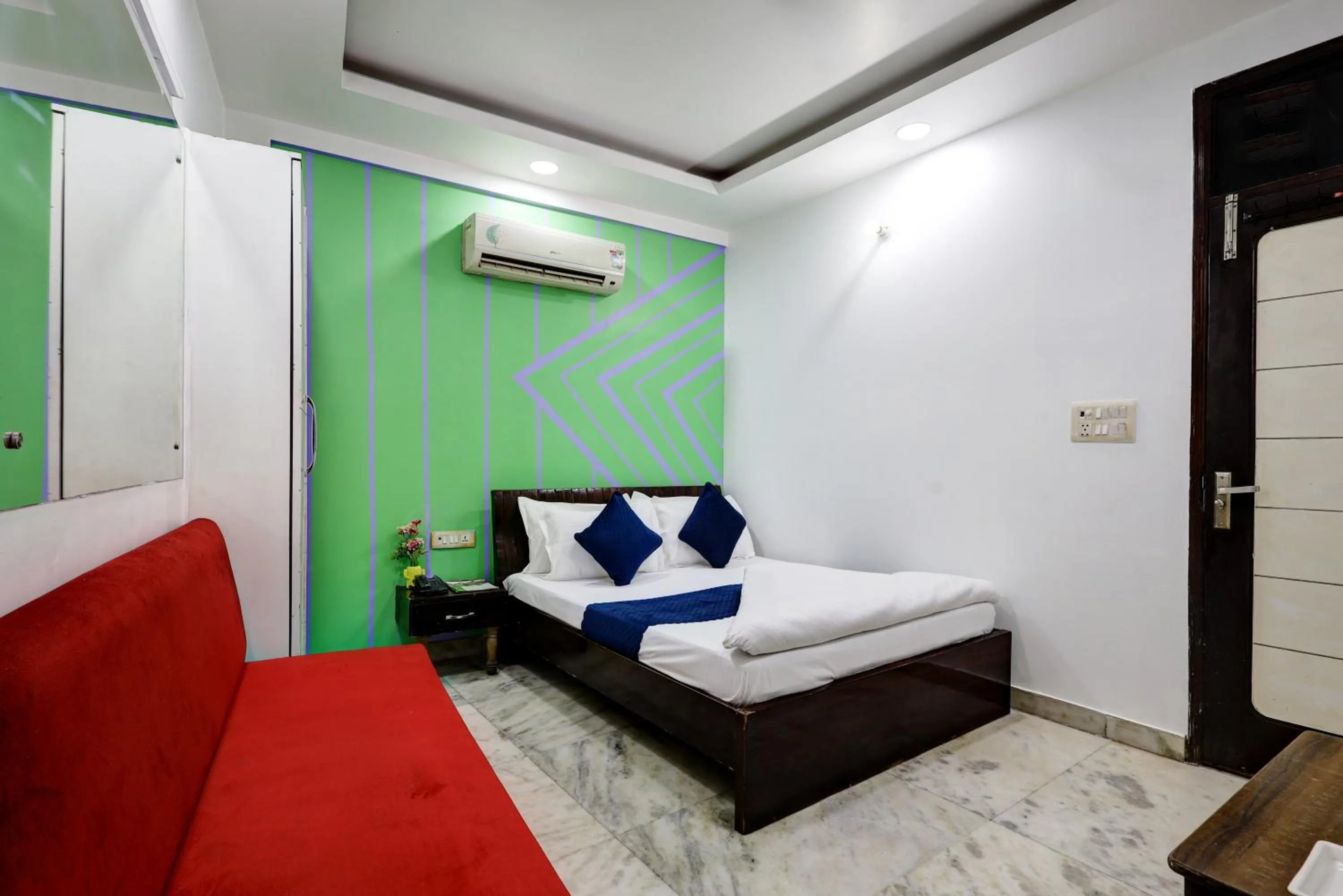 Superior Double Room - single occupancy in Hotel Krone By RMAAP Hotels