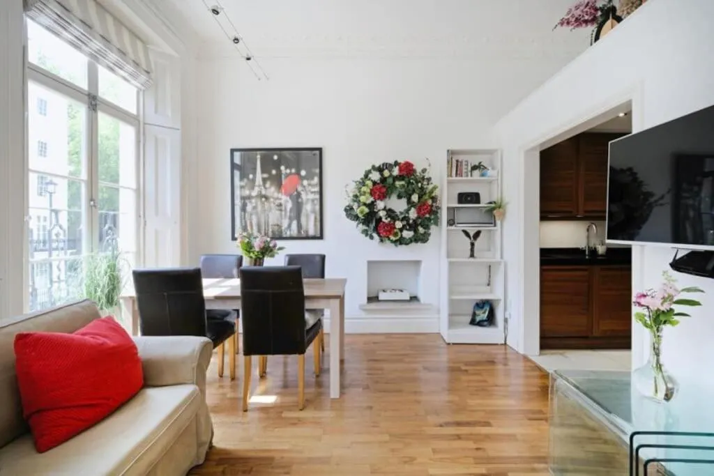 Hobart Home, spacious 2-bed flat in Pimlico