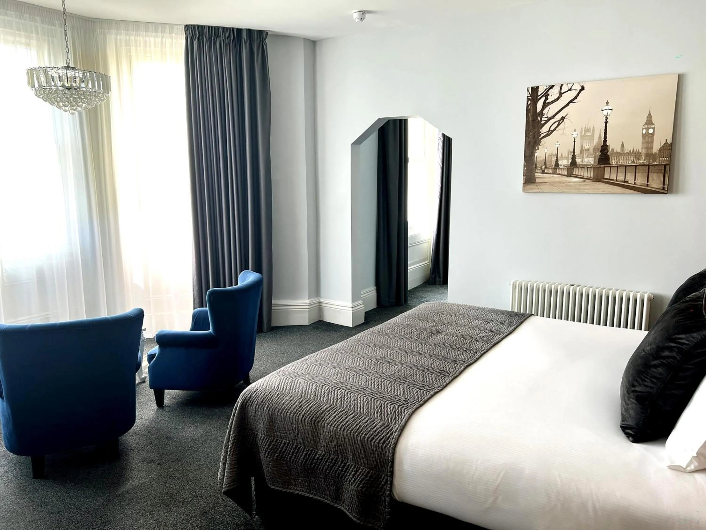 Photo of the whole room, Bed in The View Hotel Folkestone, a member of Radisson Individuals