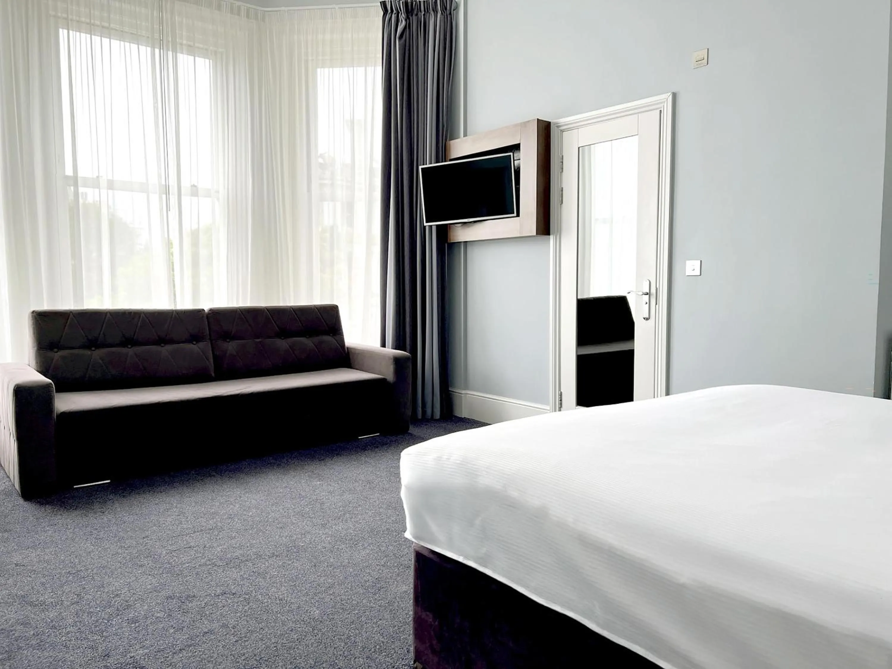 Bedroom, Bed in The View Hotel Folkestone, a member of Radisson Individuals