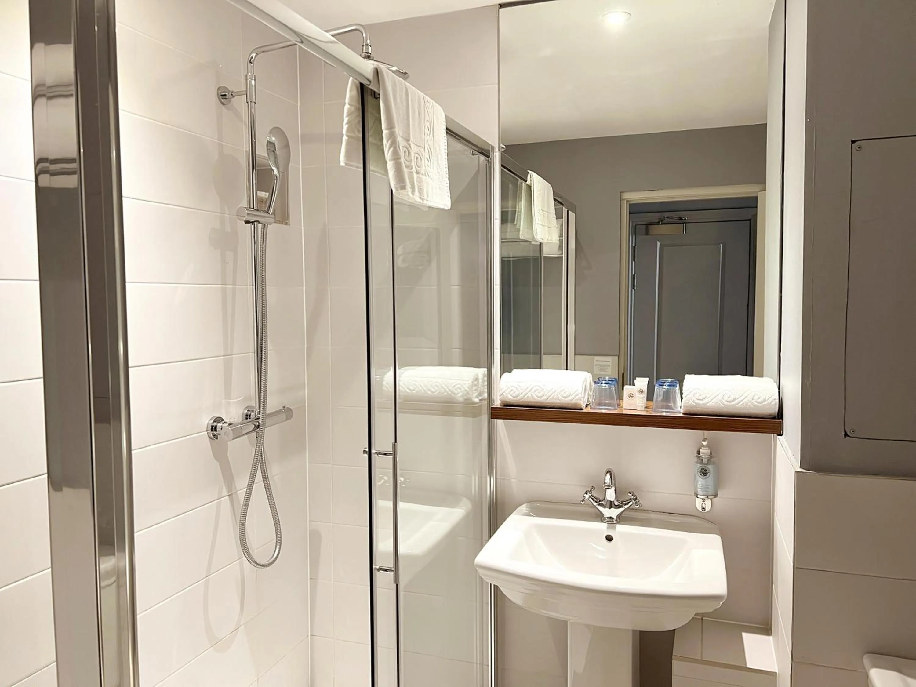 Bathroom in The View Hotel Folkestone, a member of Radisson Individuals