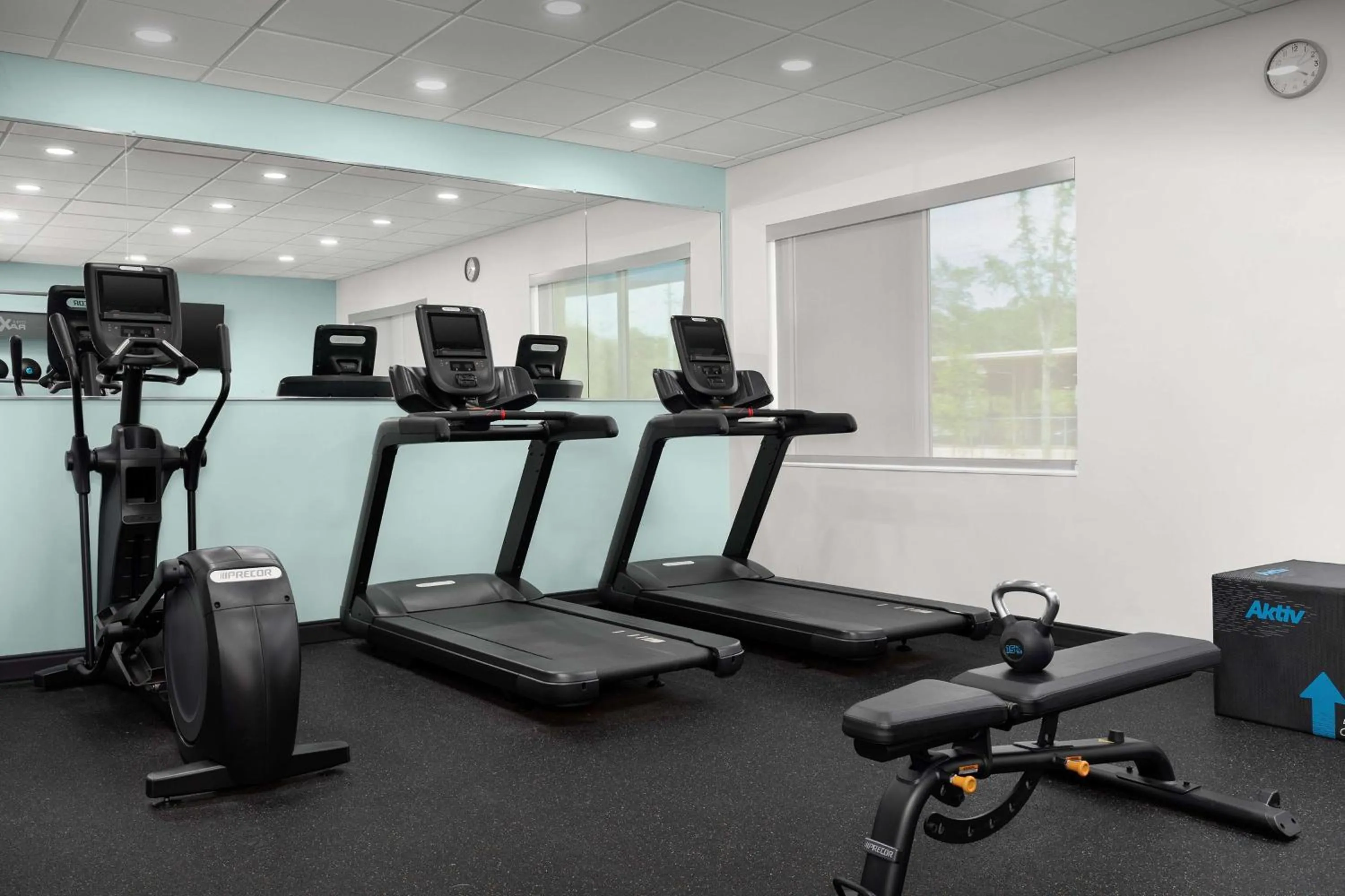 Fitness centre/facilities in Tru By Hilton Jacksonville Airport