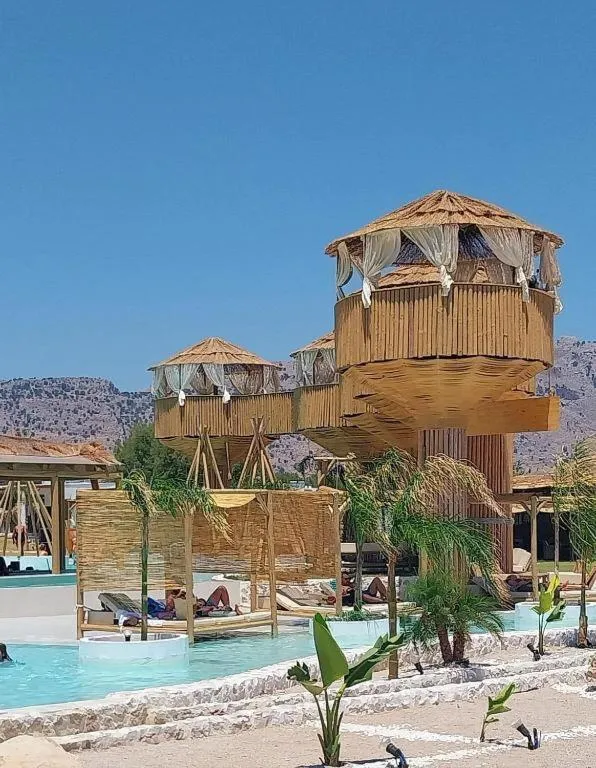 Alia Beachfront Suites and Spa