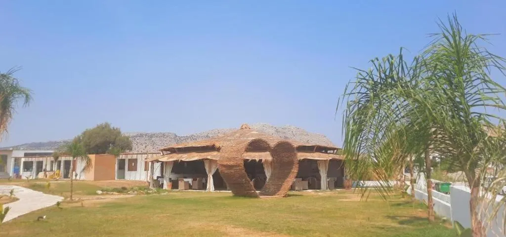 Alia Beachfront Suites and Spa