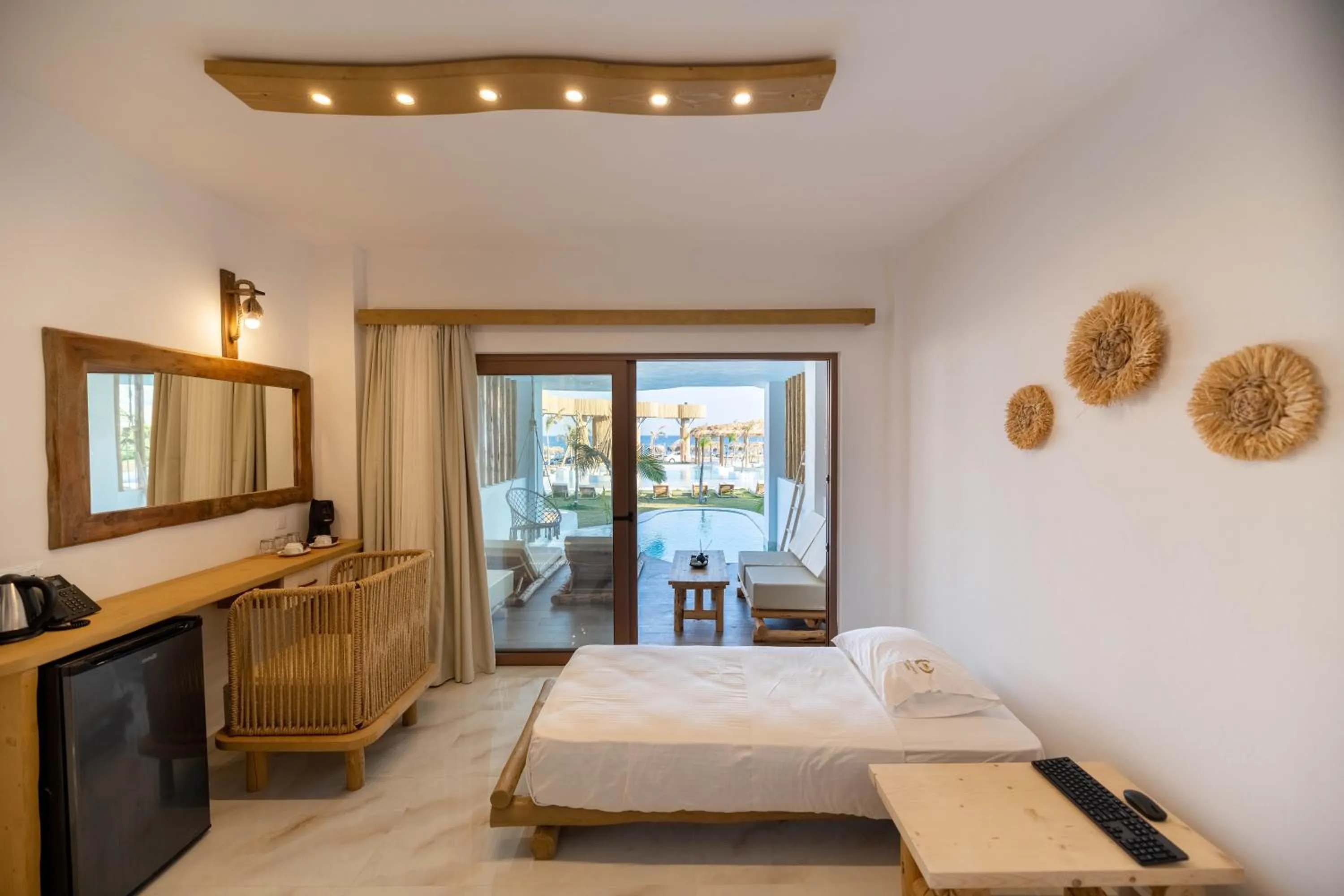 Bed in Alia Beachfront Suites and Spa