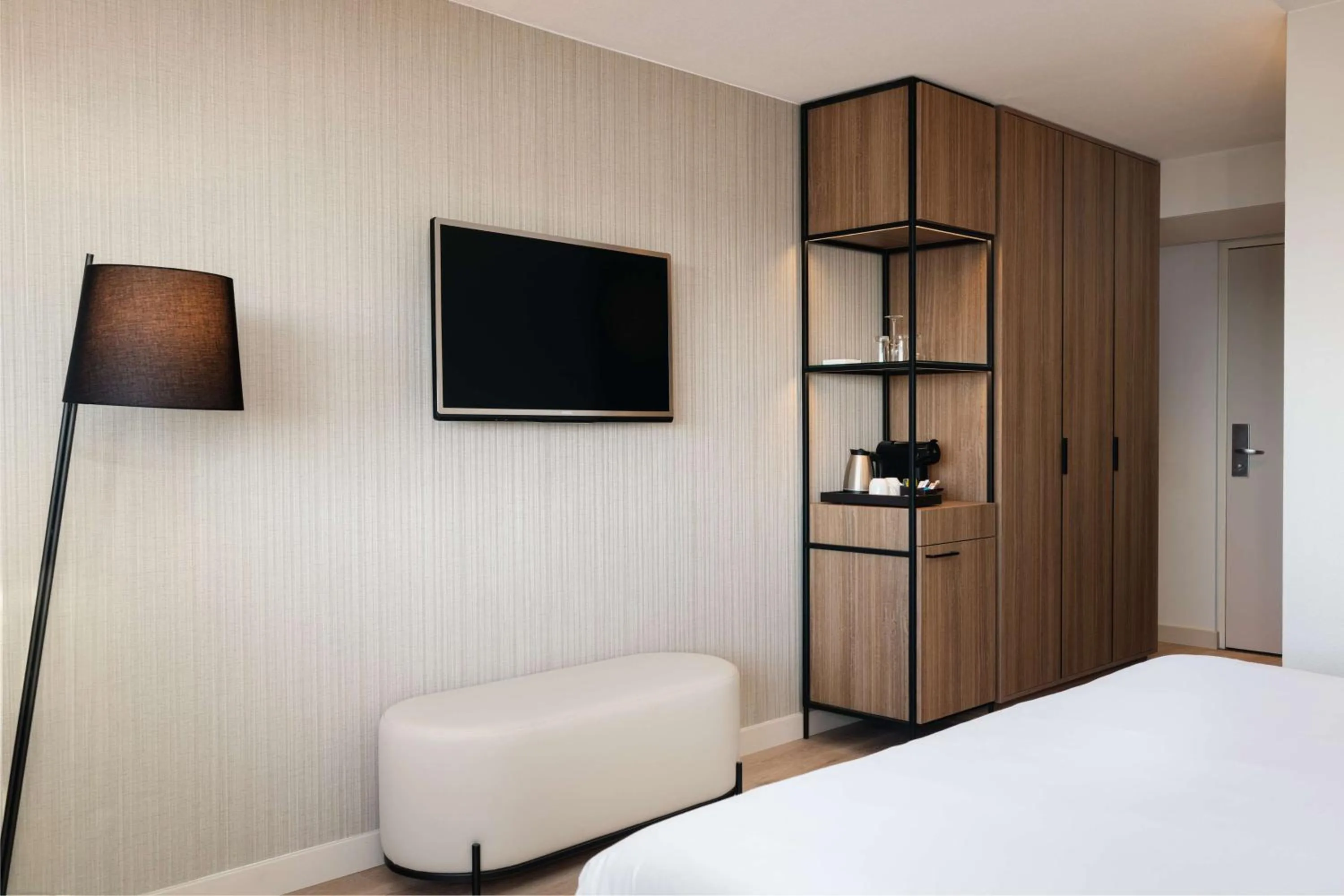 Superior Twin Room in NH Groningen Hotel