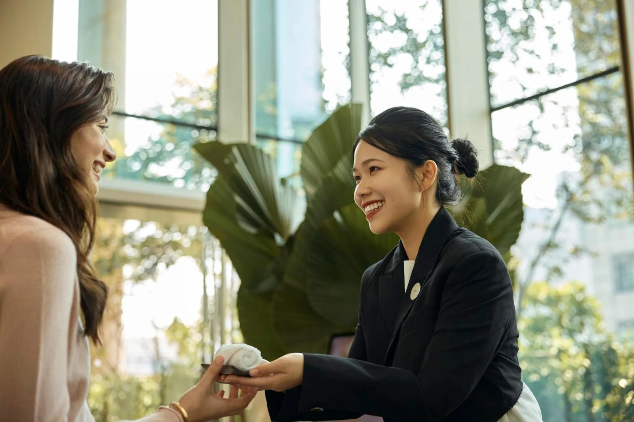 Lobby or reception in COMO Metropolitan Singapore