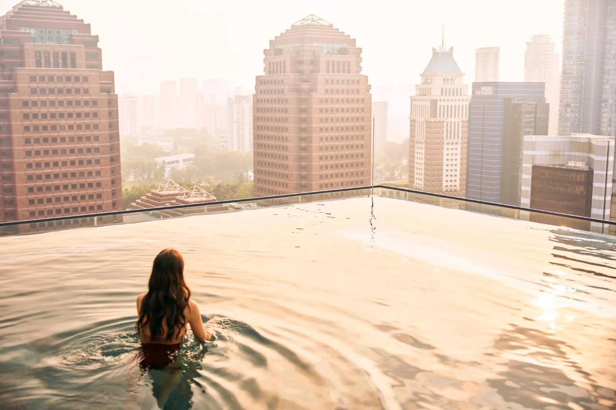 Swimming pool in COMO Metropolitan Singapore