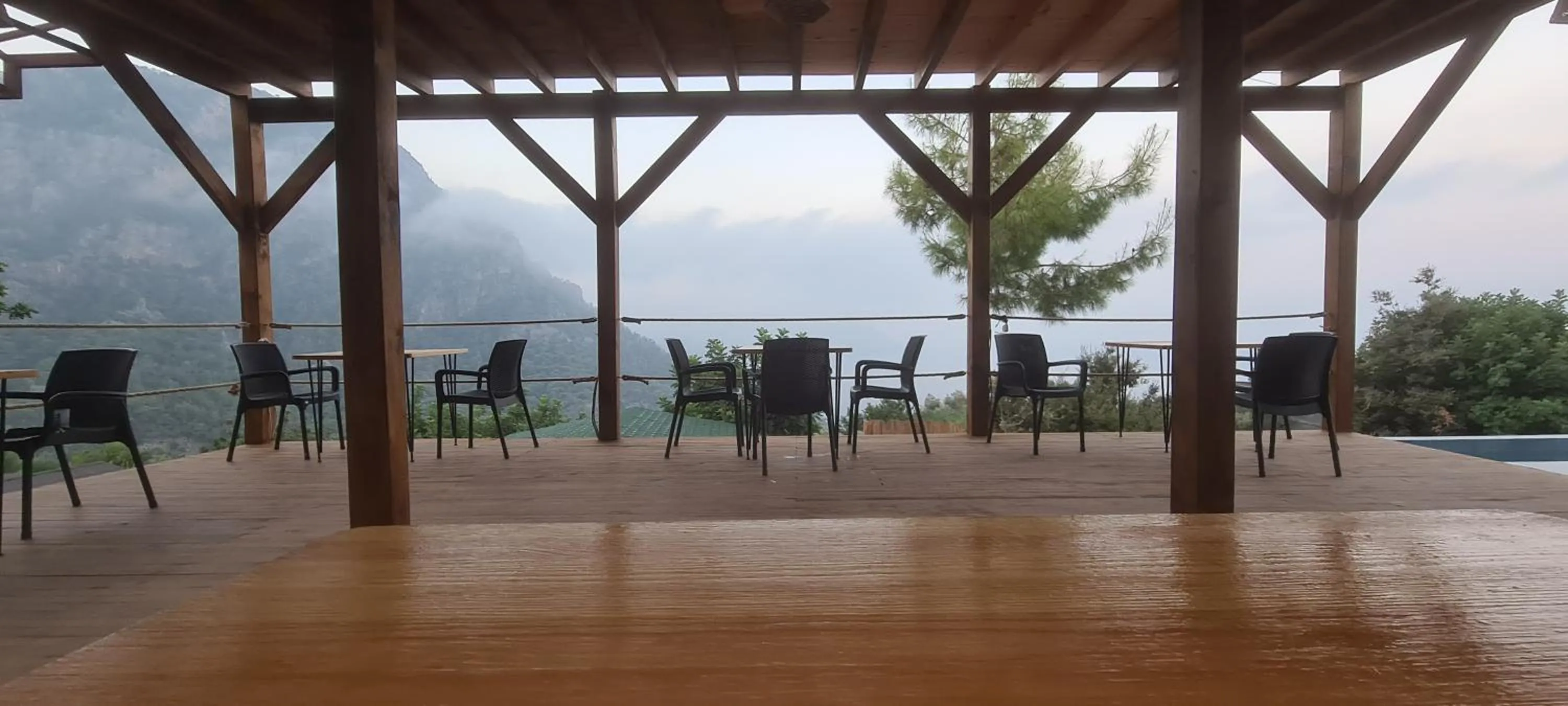 Day in Goat Bungalow and Camping