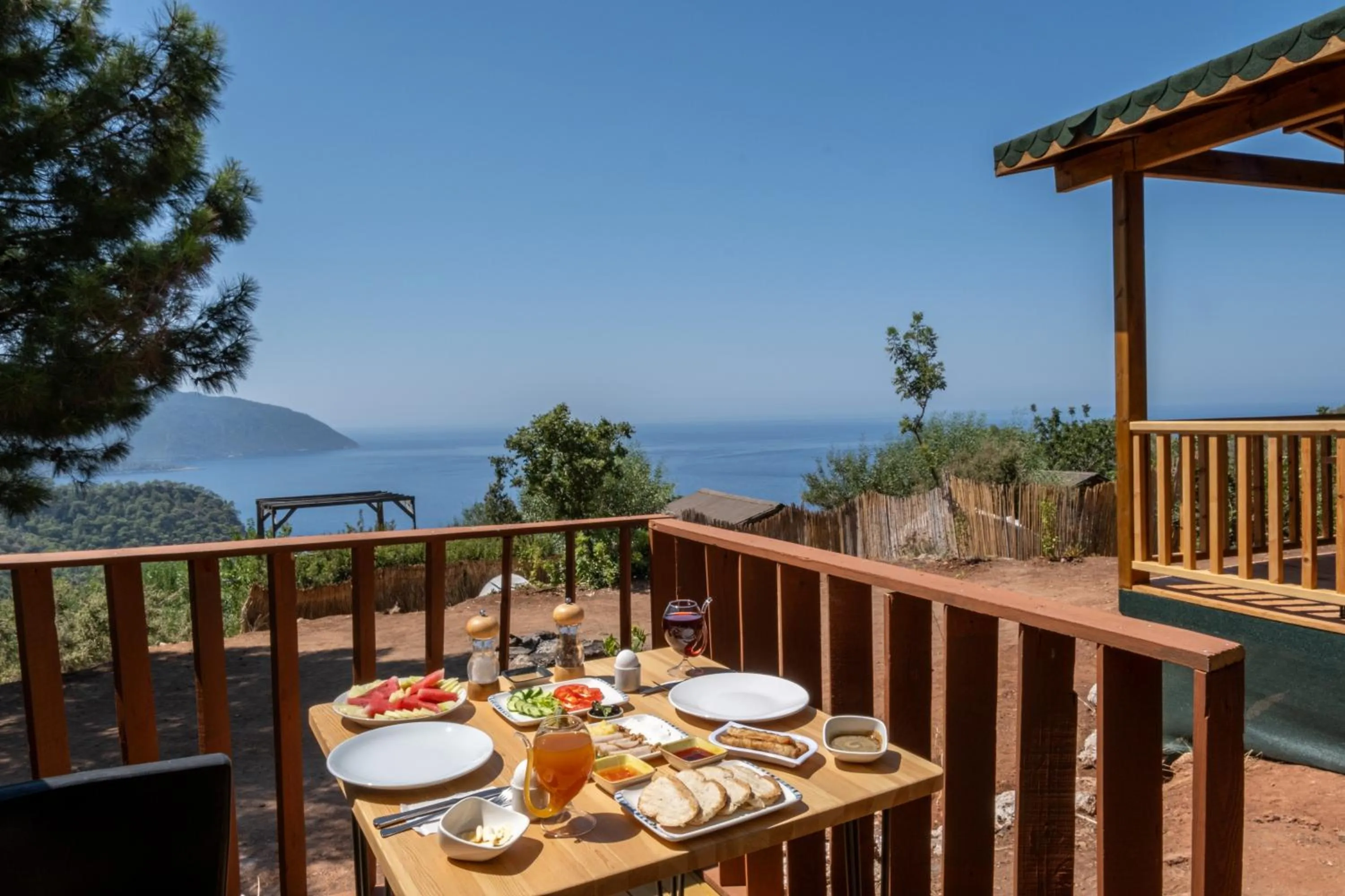 Day in Goat Bungalow and Camping